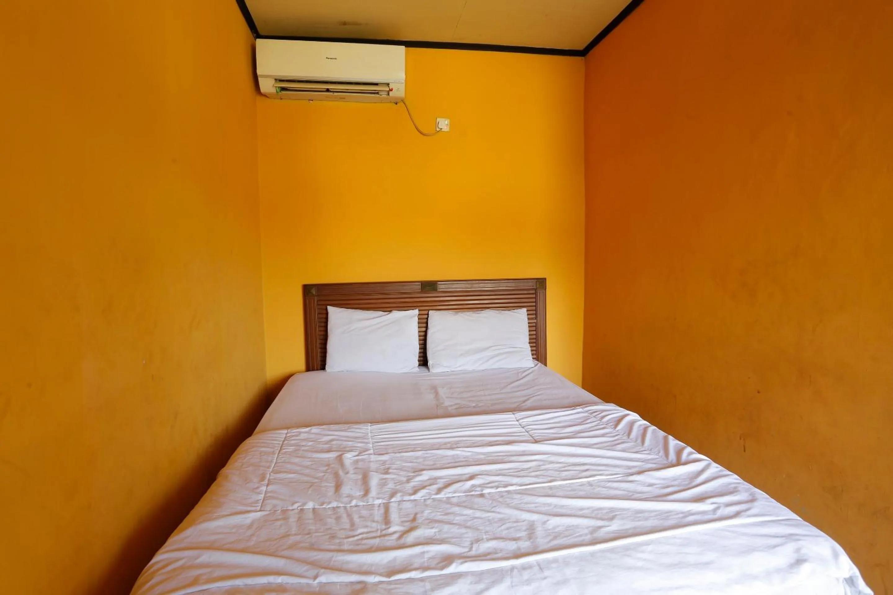 Bedroom, Bed in Hotel O Rumah Kost Kita Tarakan