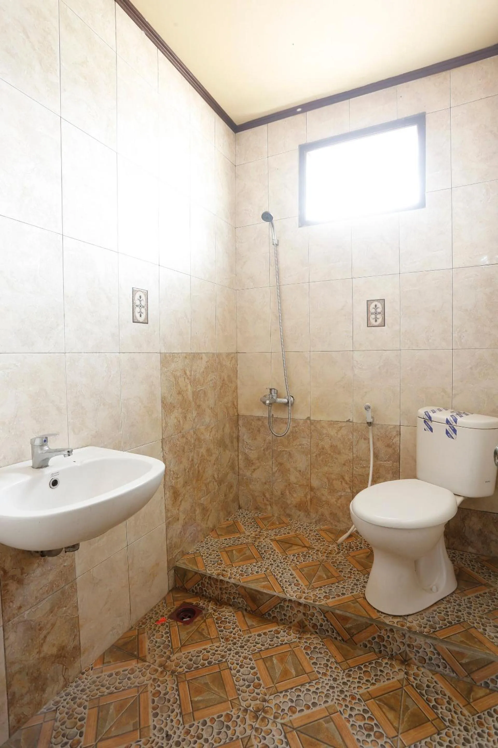 Bathroom in Hotel O Rumah Kost Kita Tarakan