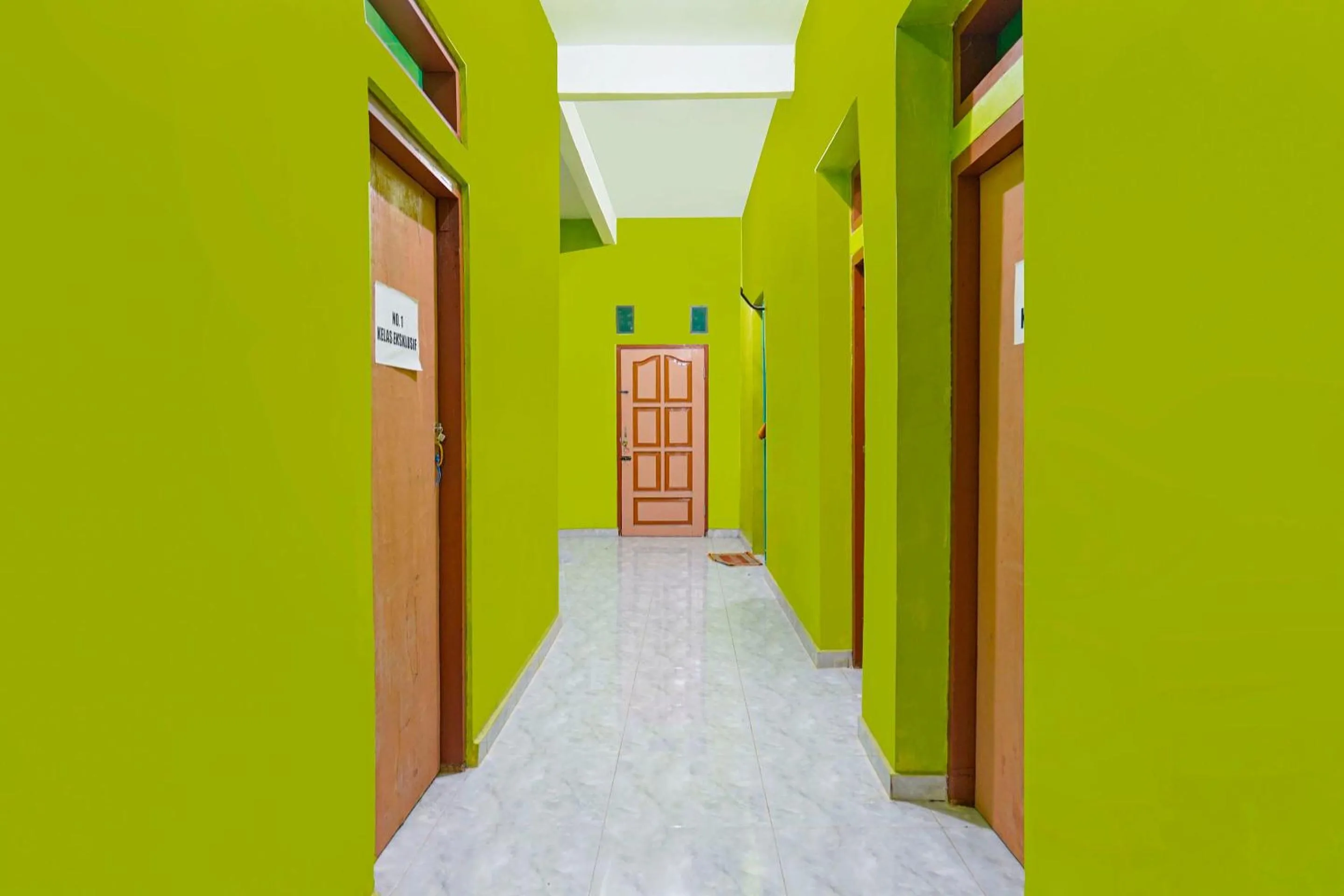 Lobby or reception in Hotel O Homestay Barokah