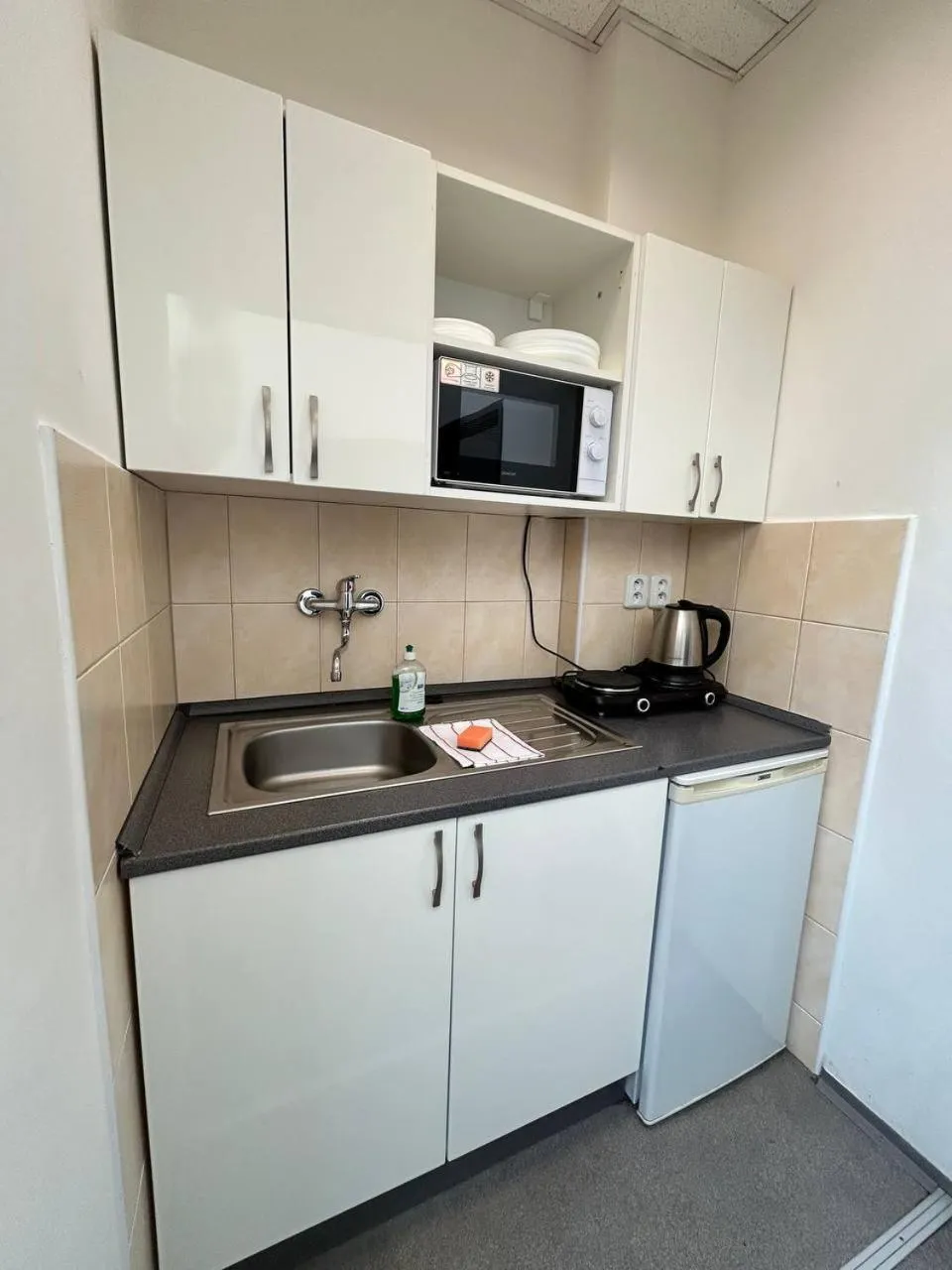 Coffee/tea facilities in Powder Tower Suites