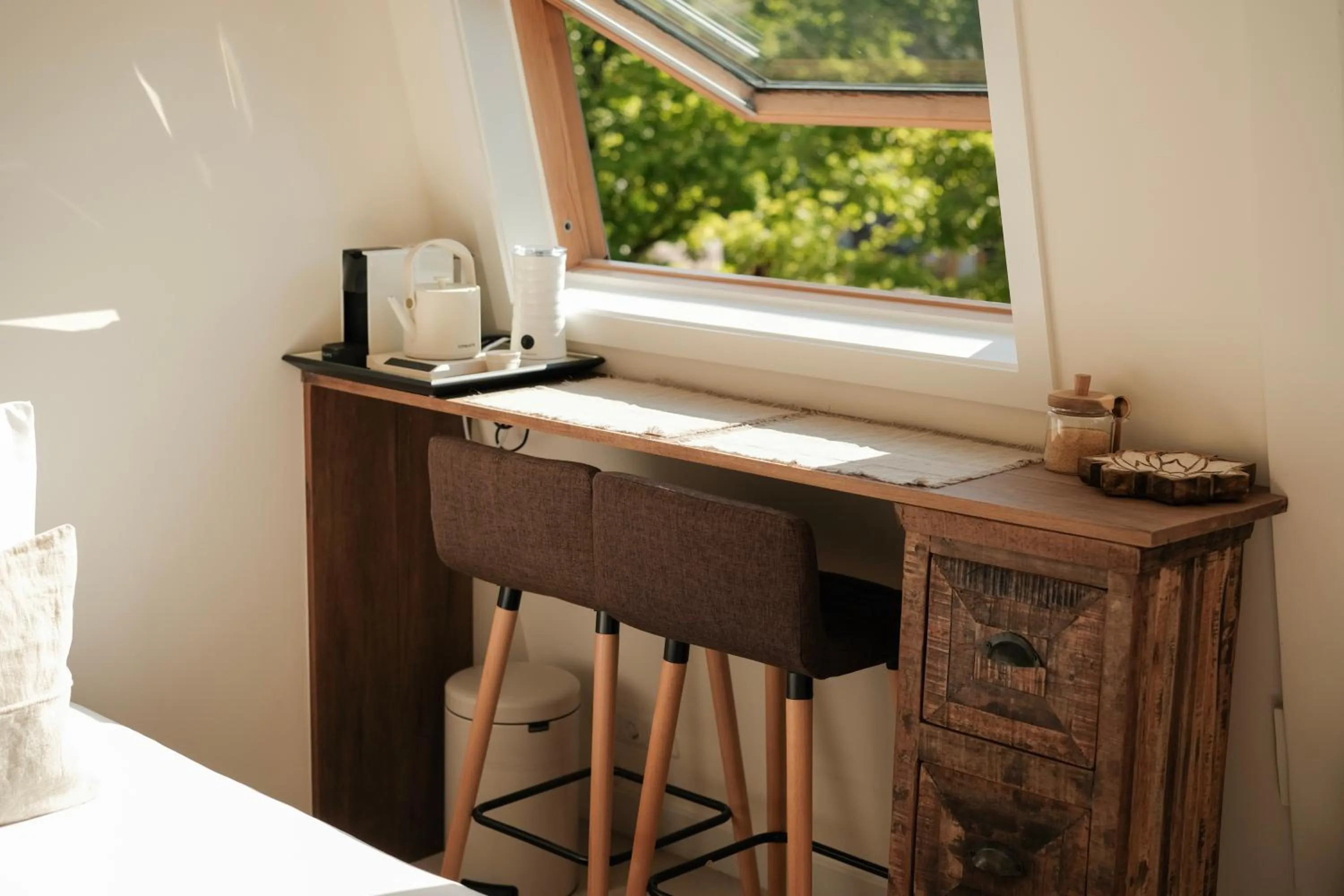 Coffee/tea facilities in Canal View Stay Amsterdam