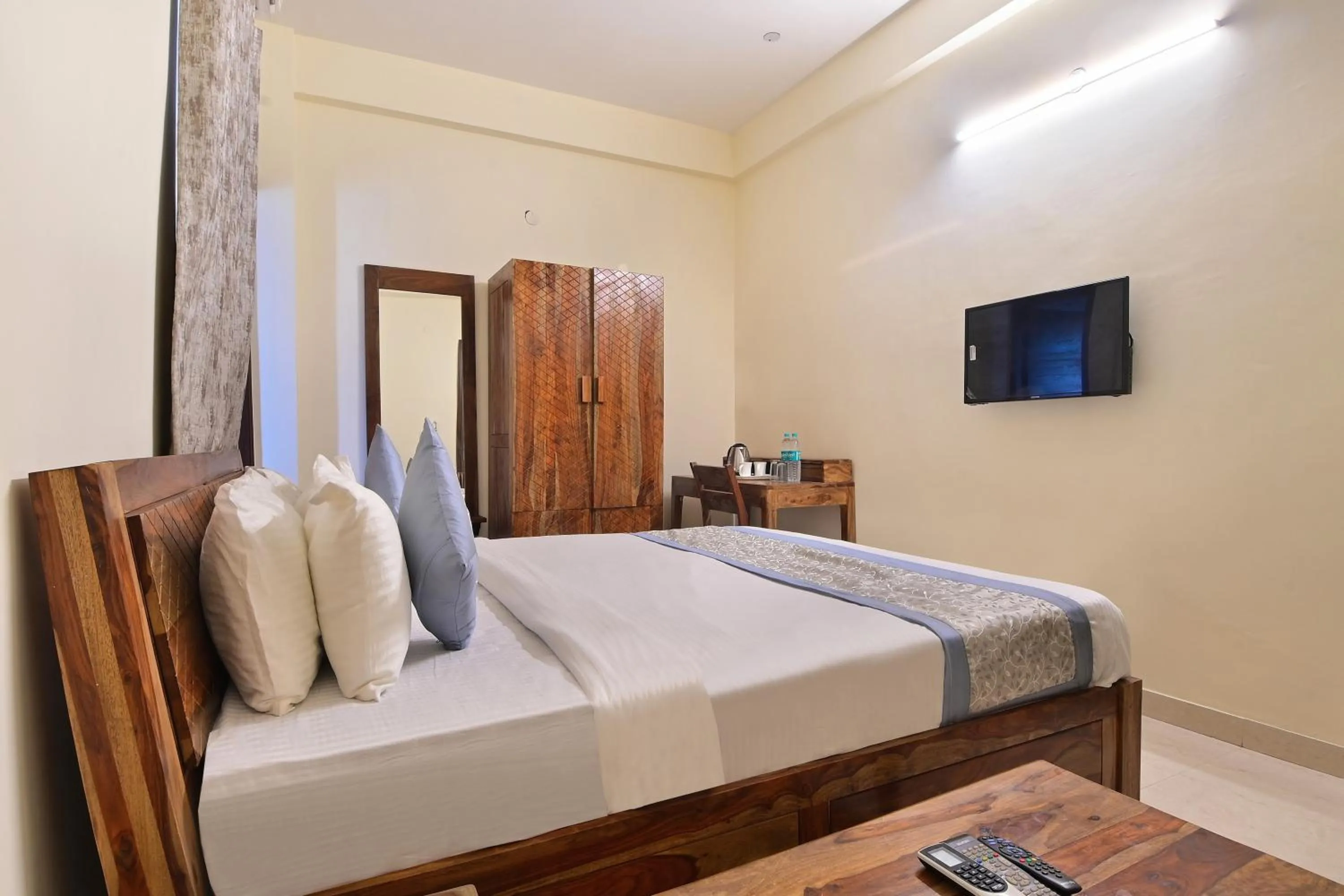 Communal lounge/ TV room in Hotel The York - Couple-unfriendly hotel