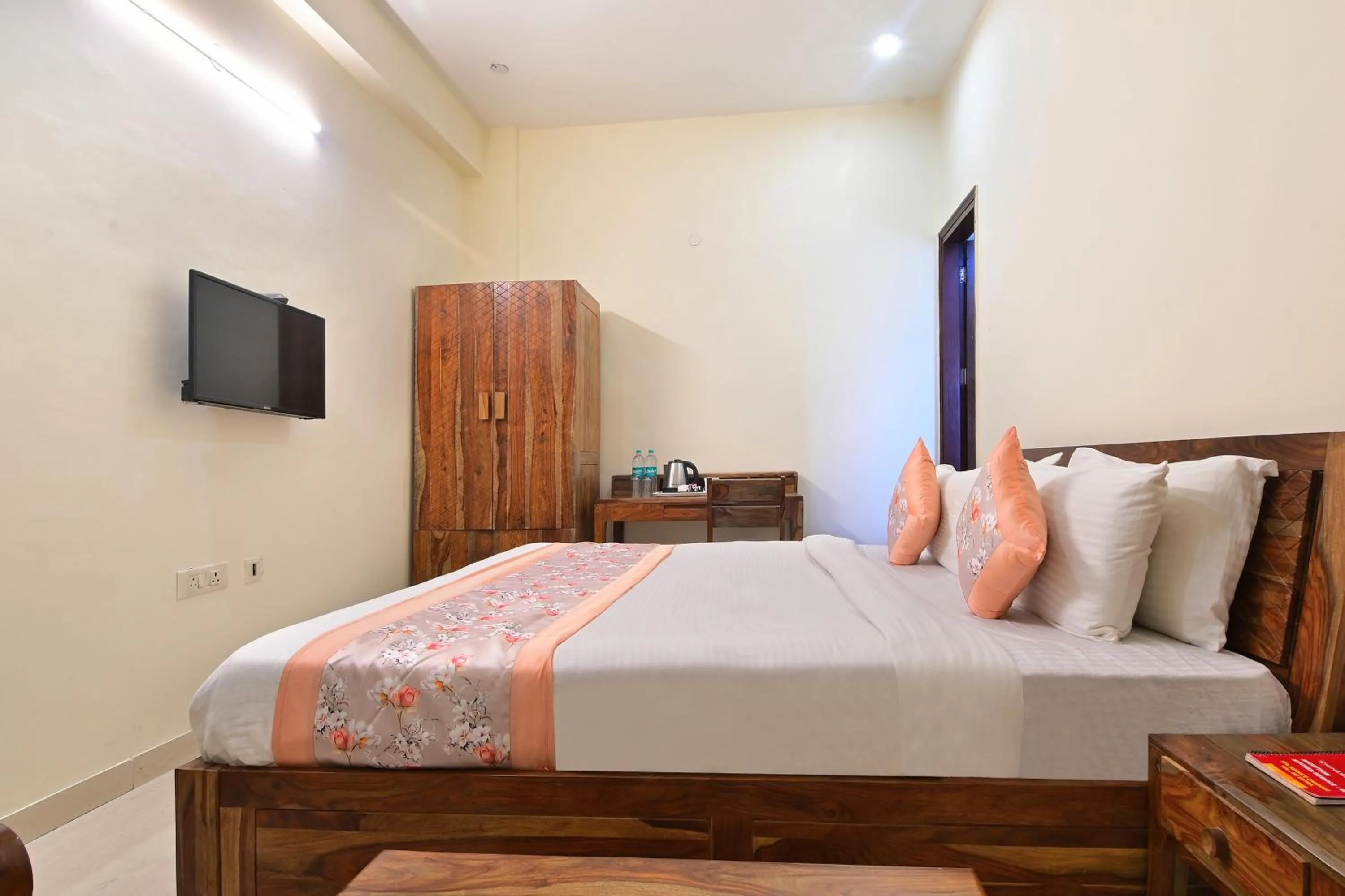 Hotel The York - Couple-unfriendly hotel