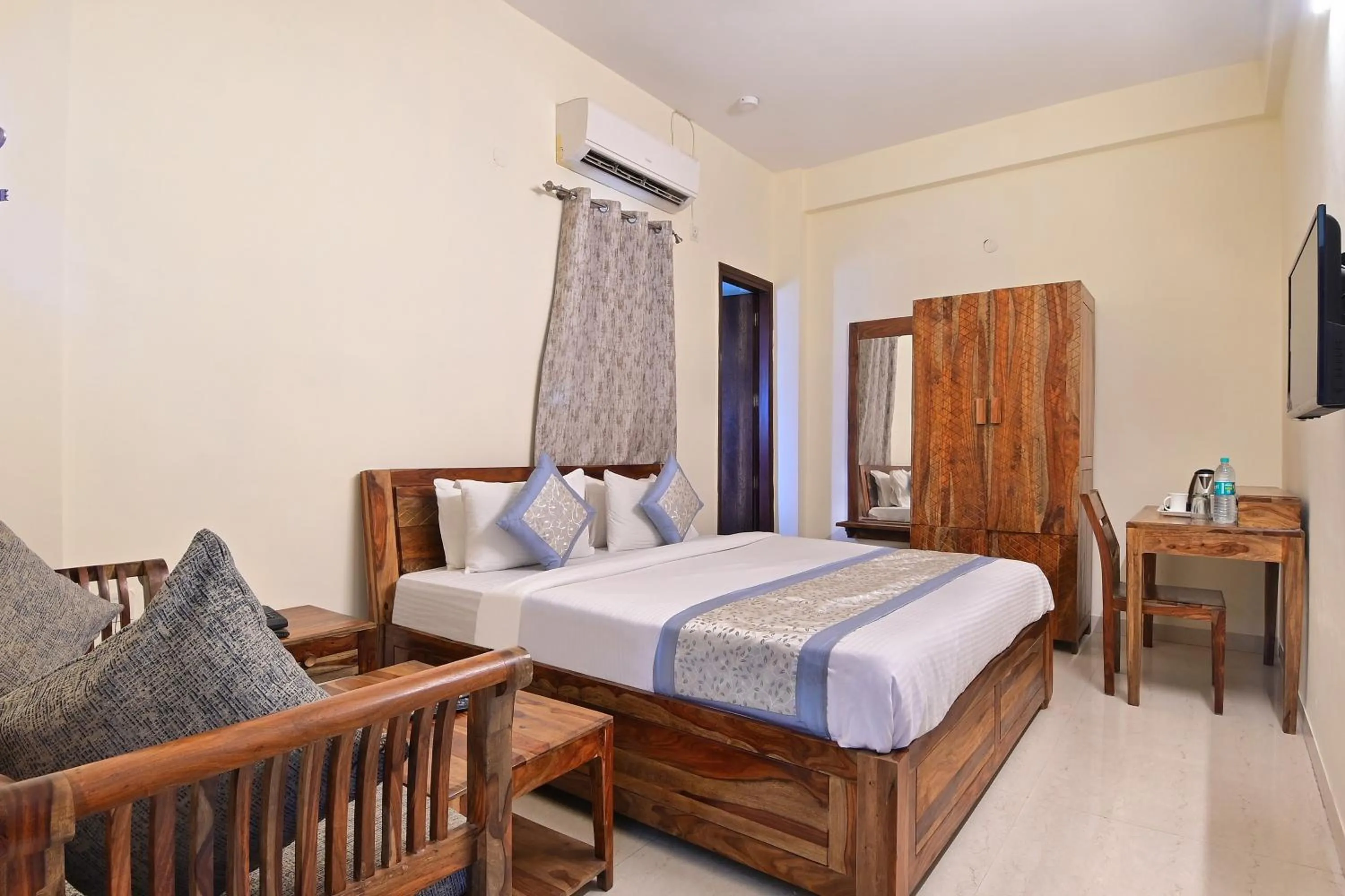 Hotel The York - Couple-unfriendly hotel