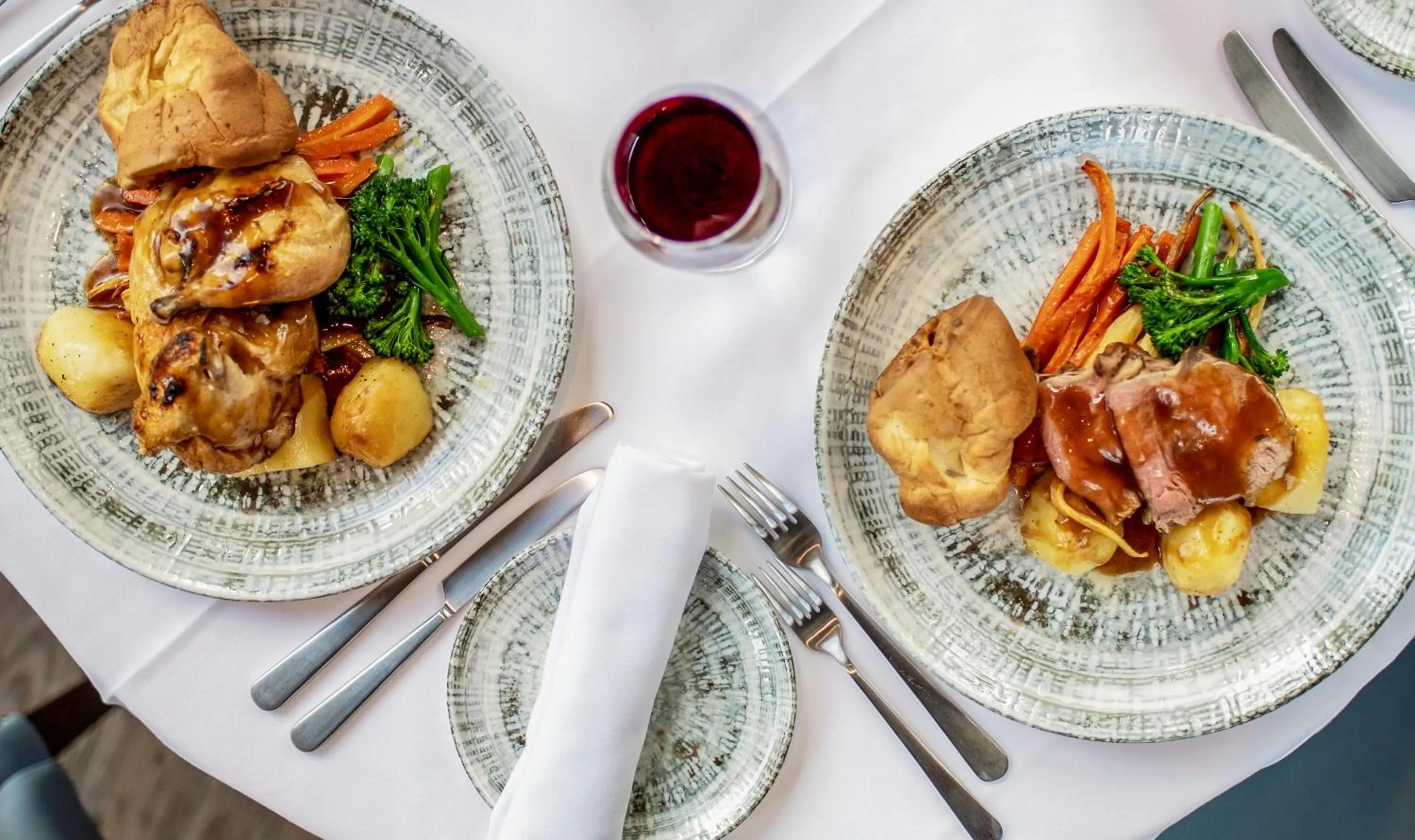 Restaurant/places to eat in Queens Hotel Cheltenham