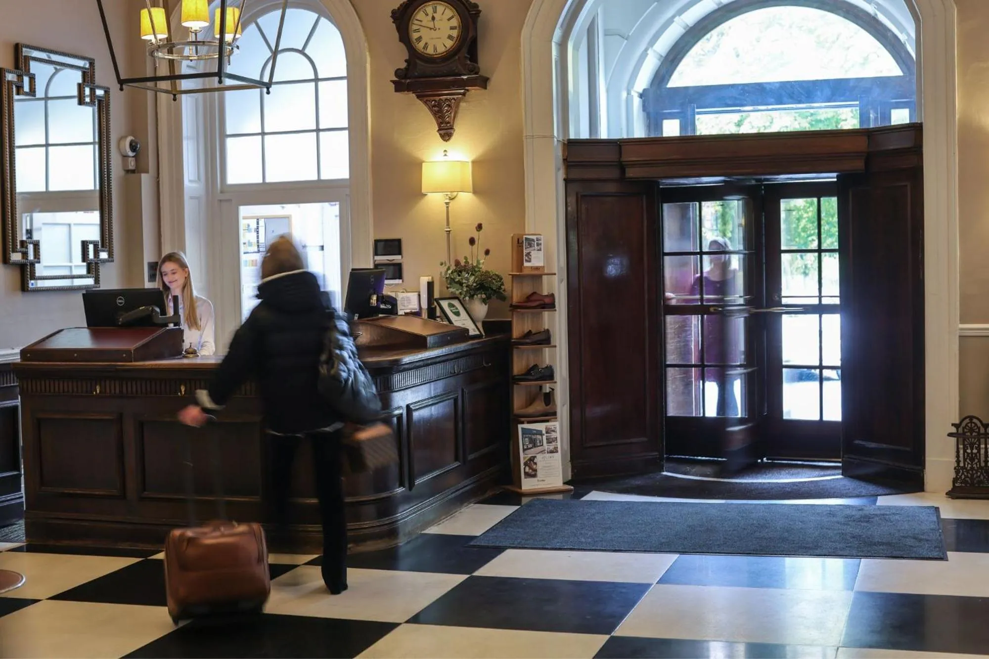 Lobby or reception in Queens Hotel Cheltenham