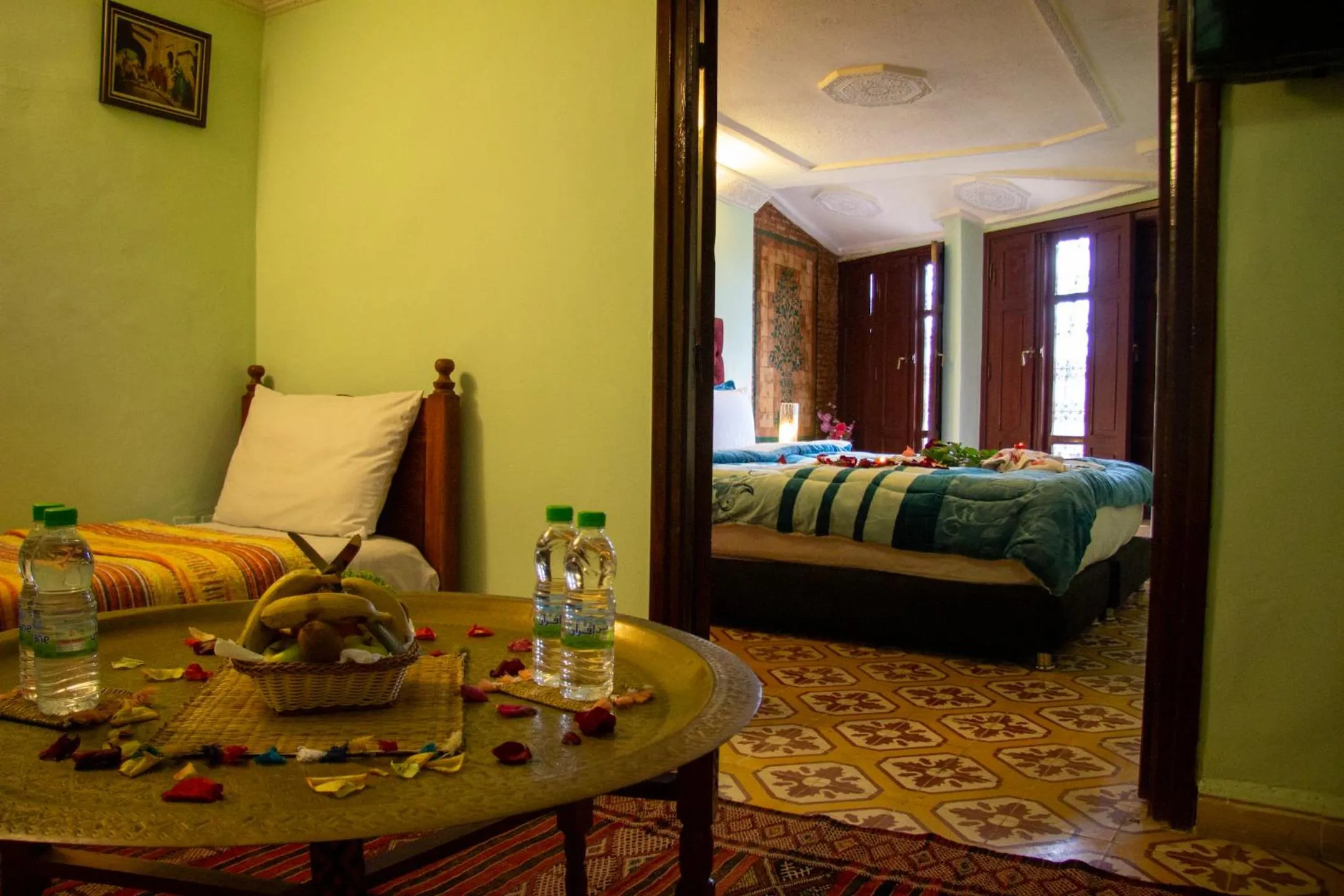 Seating area, Bed in Riad Baba