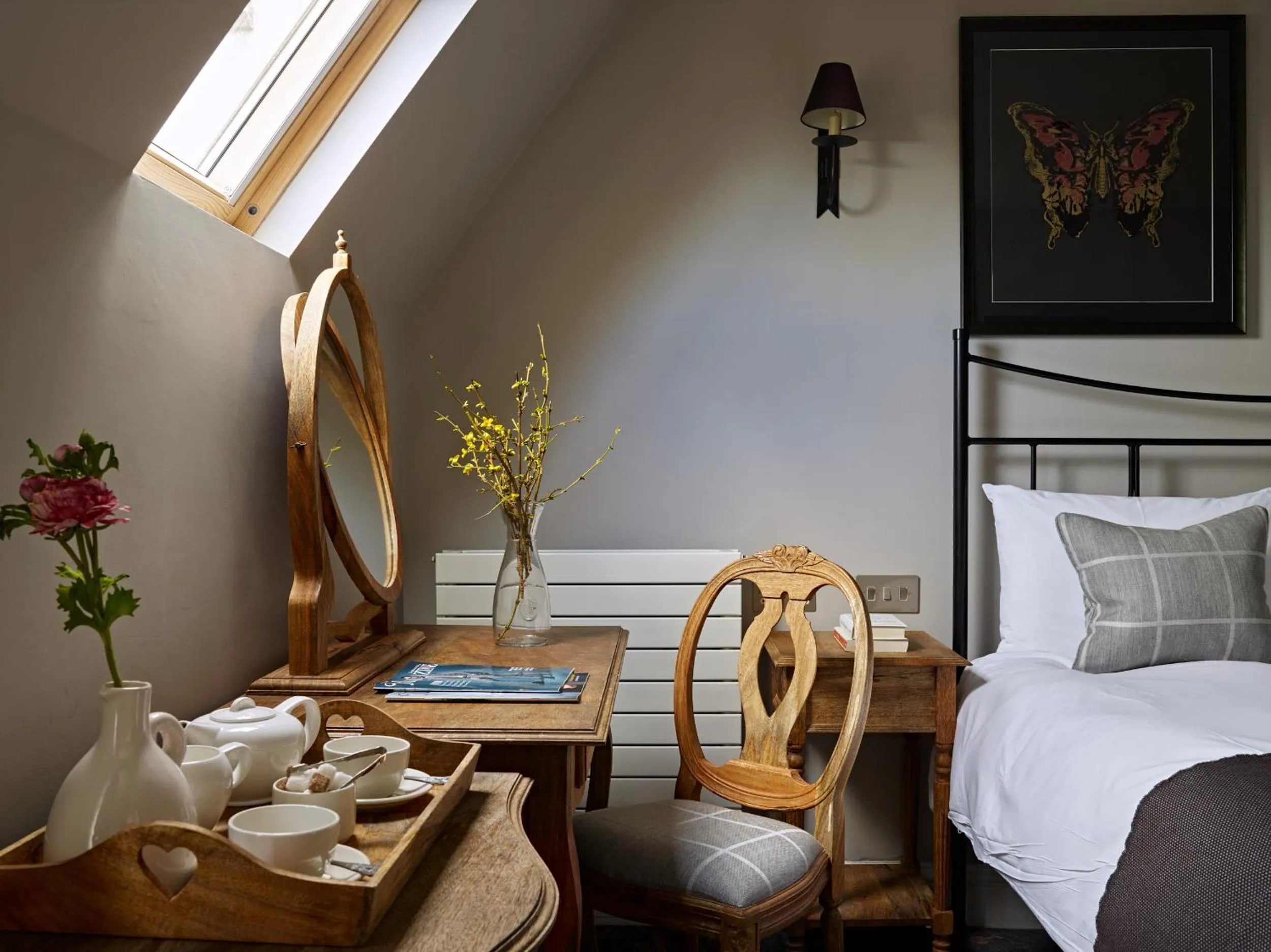 Coffee/tea facilities, Bed in Cotswold Grange