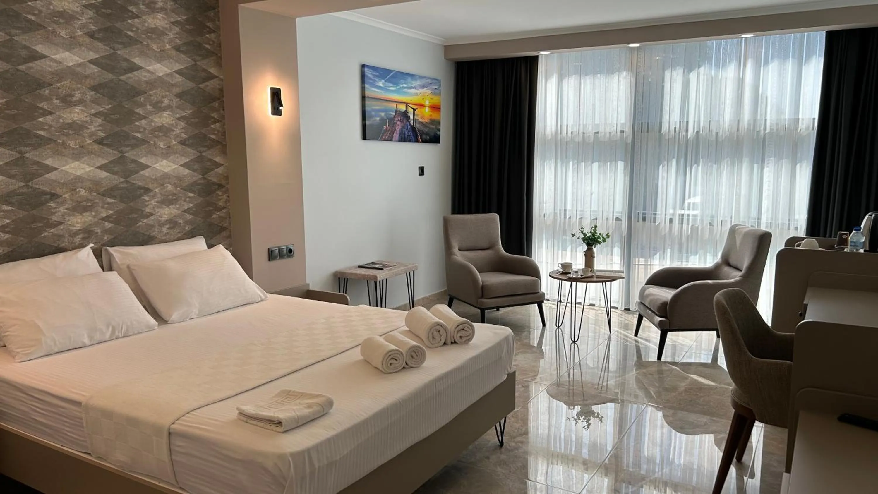 Photo of the whole room in 01 Nova Otel