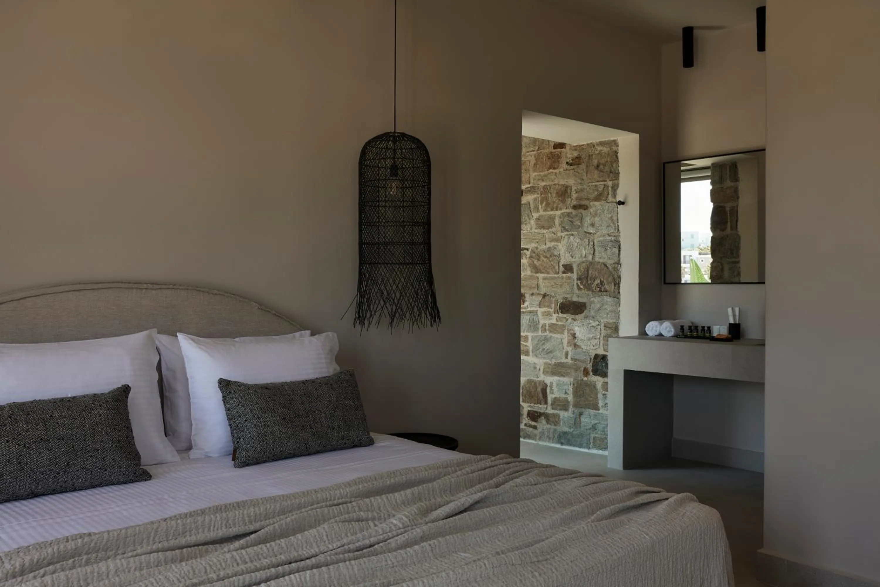 Bedroom, Bed in Naxian Rhapsody