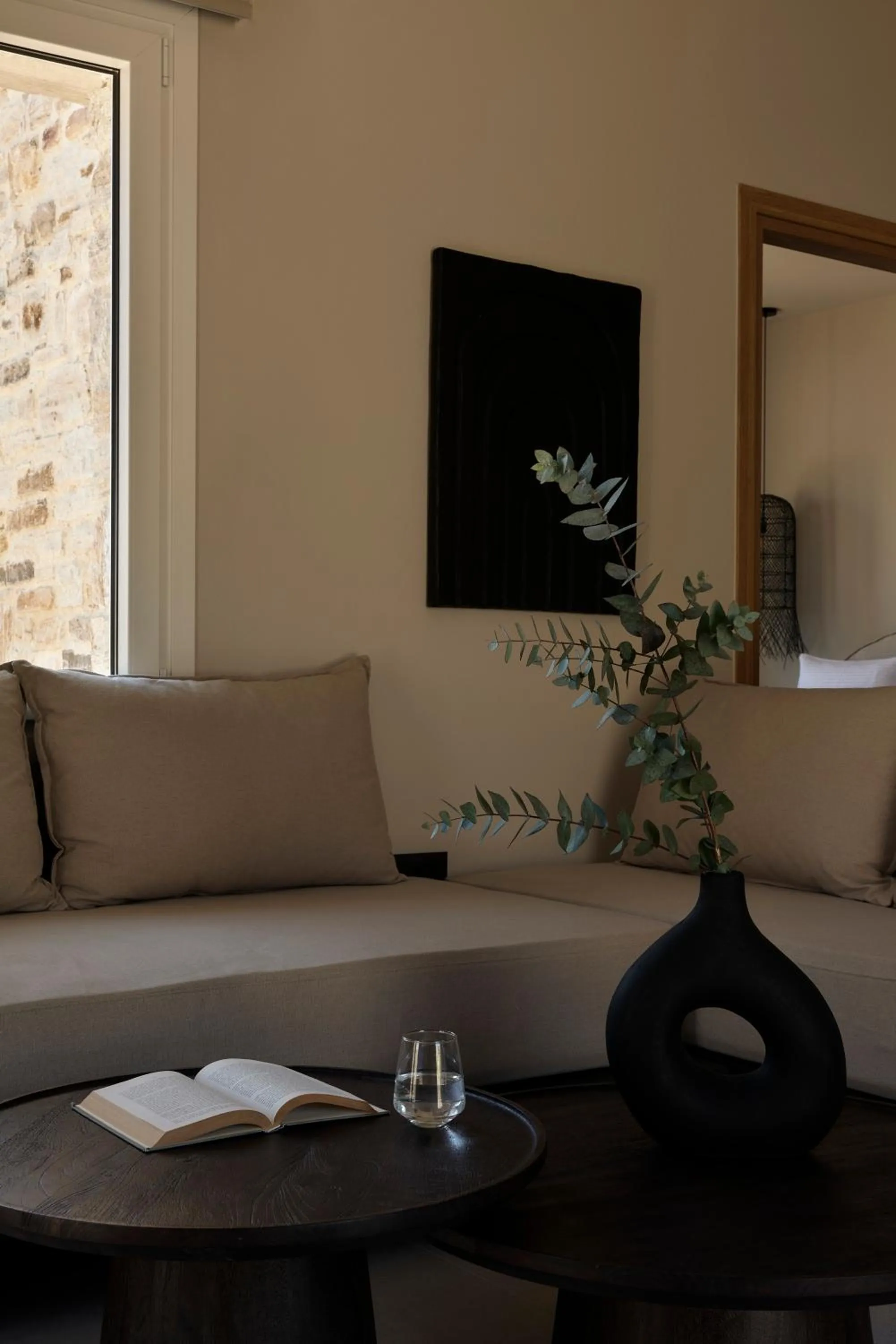 Living room in Naxian Rhapsody