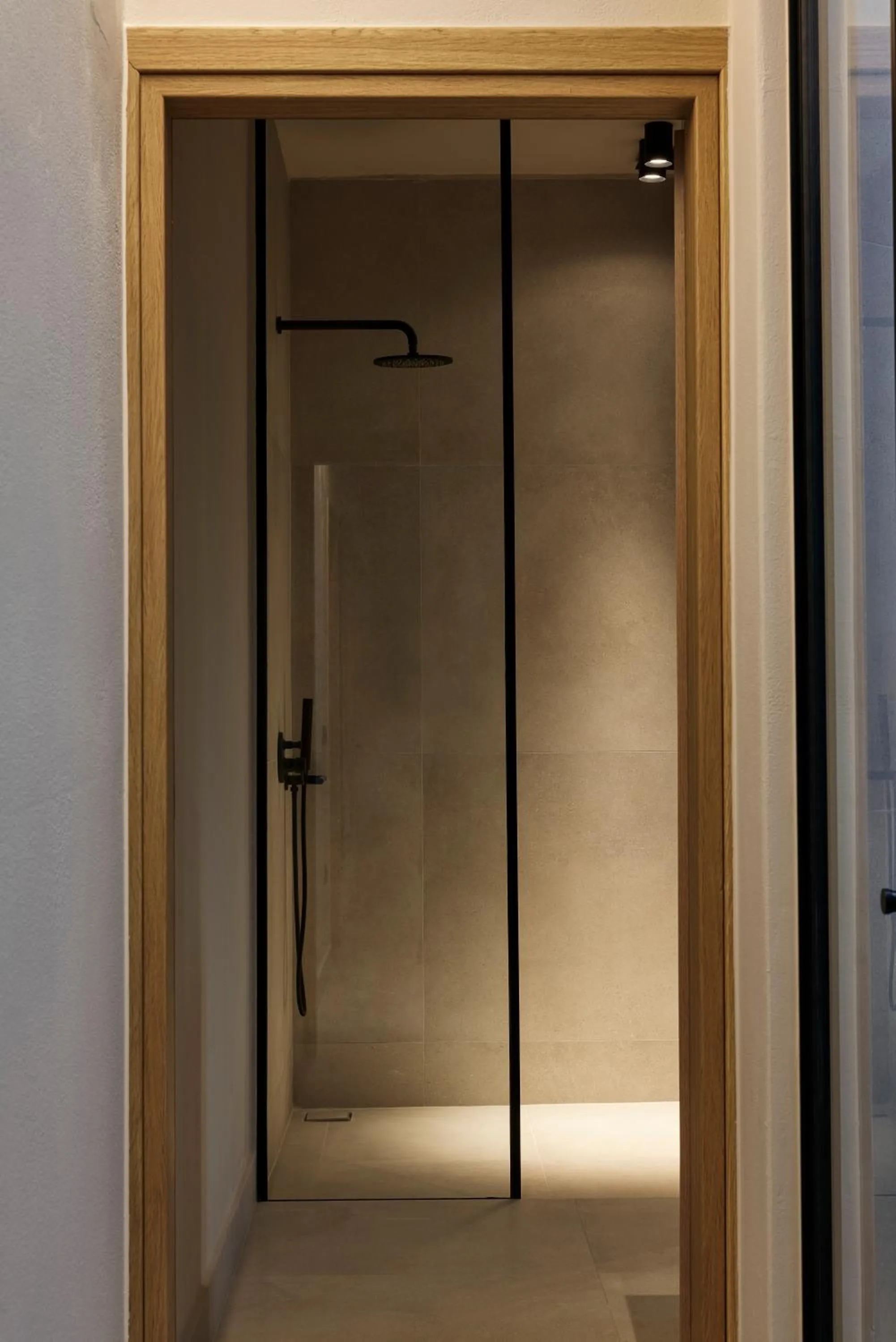 Bathroom in Naxian Rhapsody