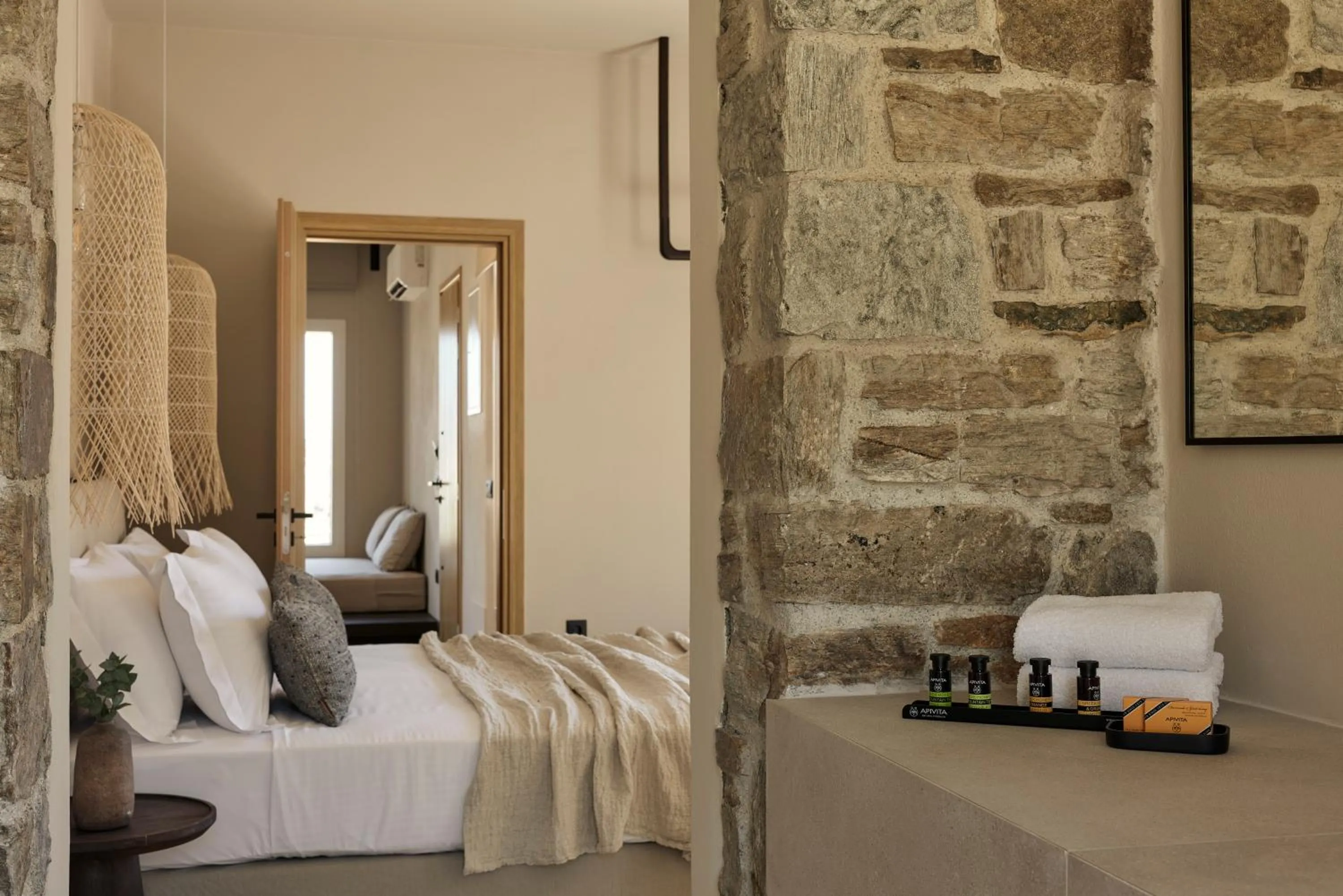 Bathroom, Bed in Naxian Rhapsody