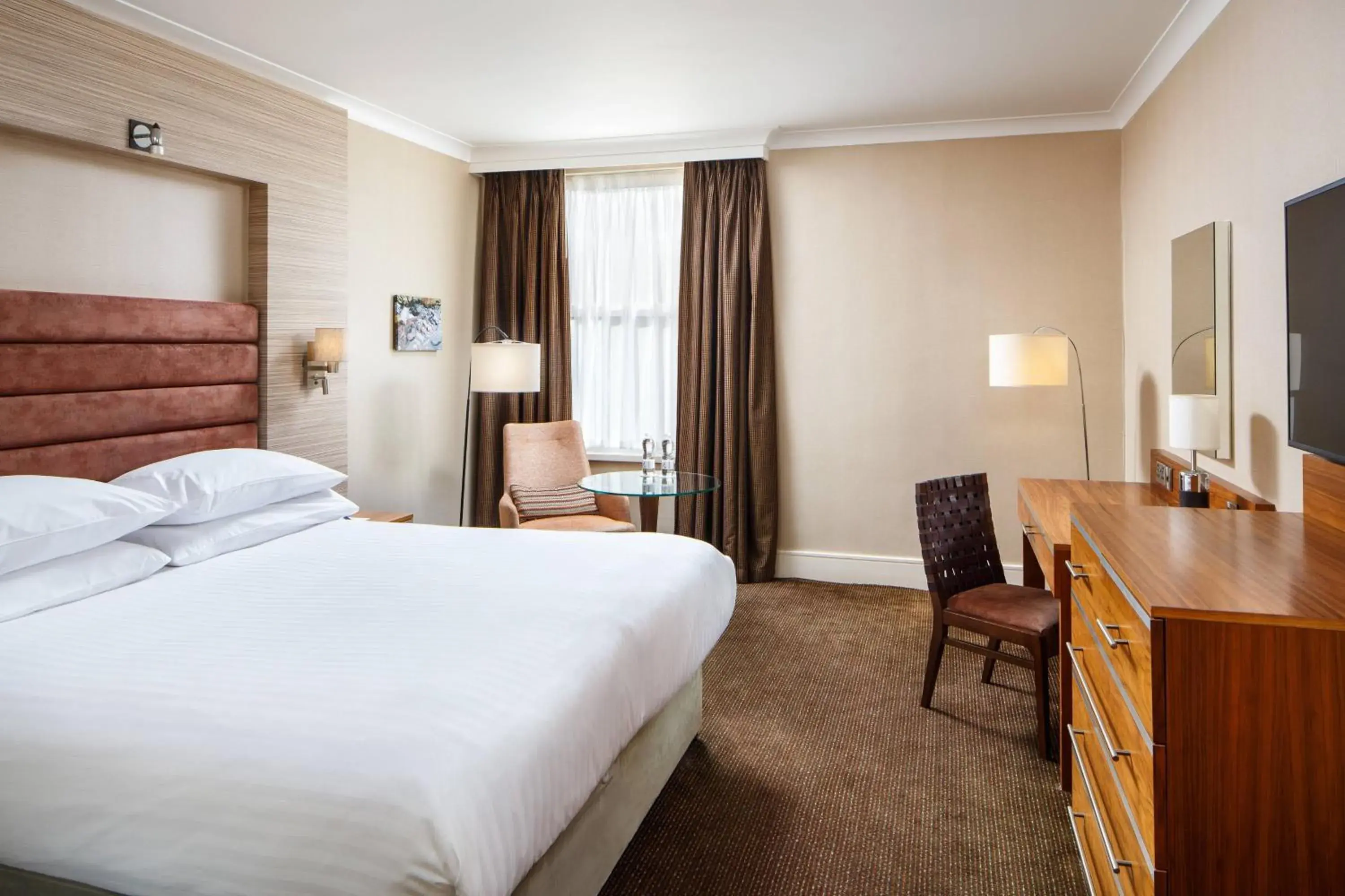 Deluxe King Room in Cheltenham Chase Hotel & Spa Deluxe King Room in Cheltenham Chase Hotel & Spa