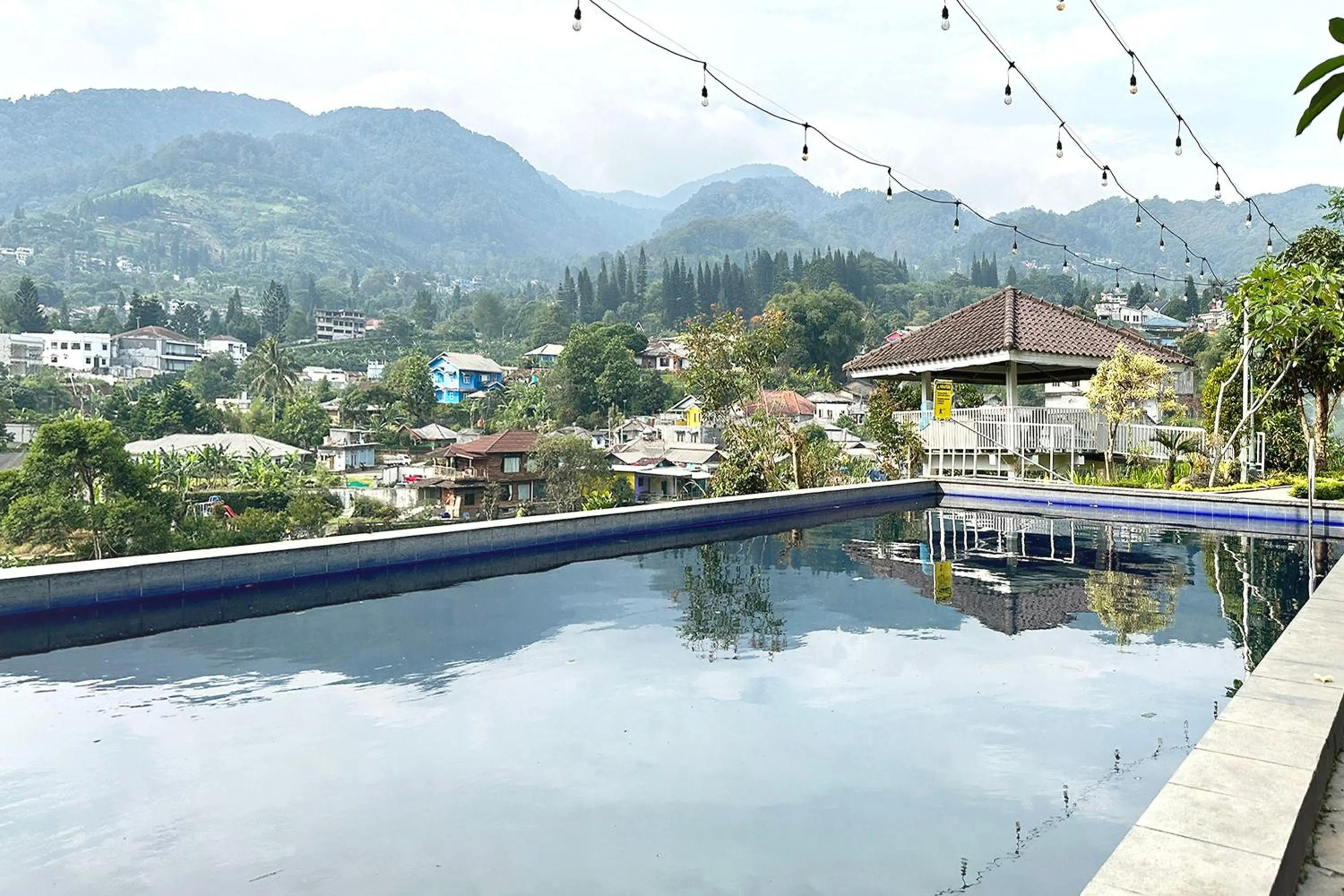 Property building in Urbanview Resort Syariah Khansa Cisarua Puncak by RedDoorz