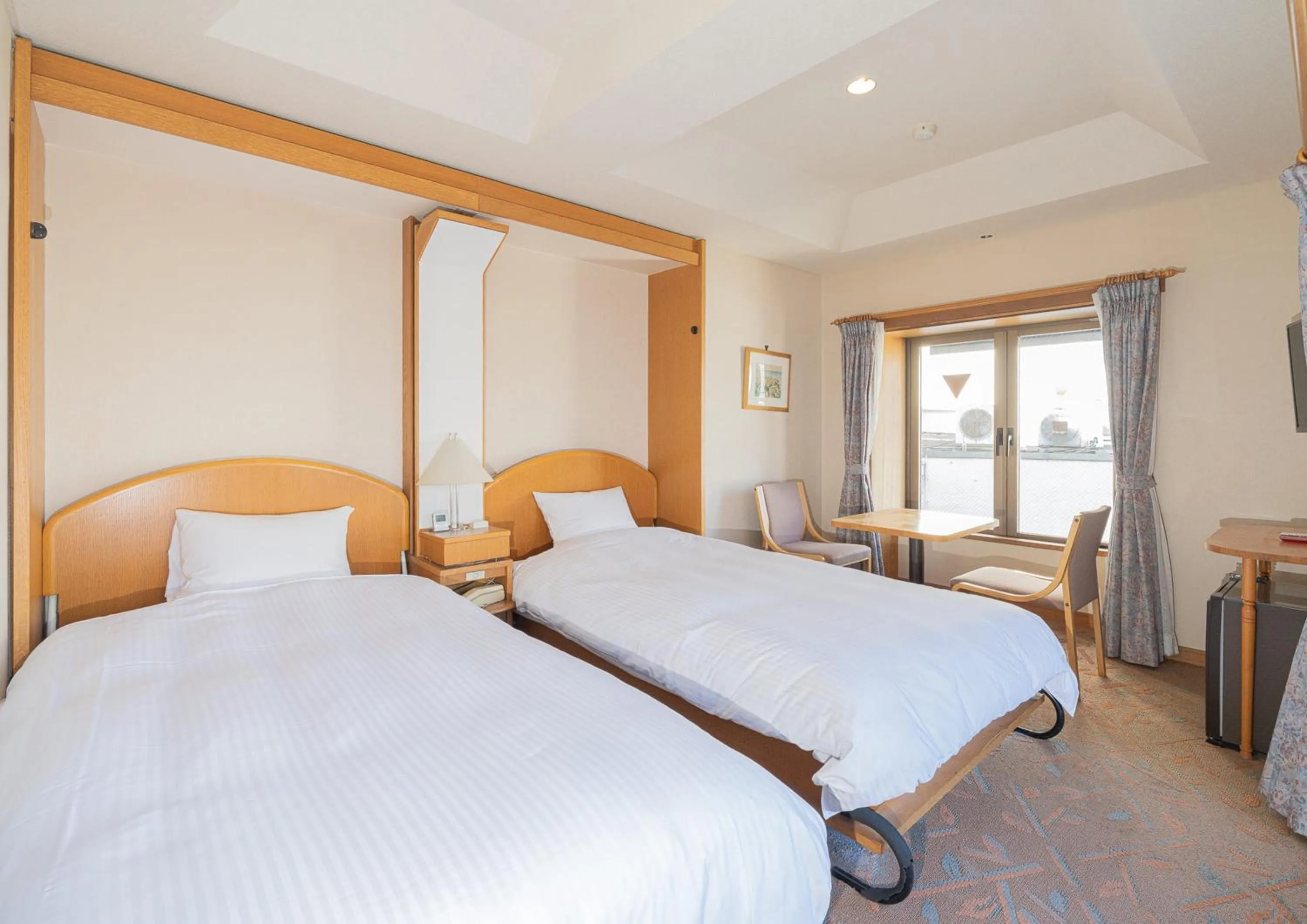 Photo of the whole room, Bed in Saka no Hotel Tretio Ochanomizu