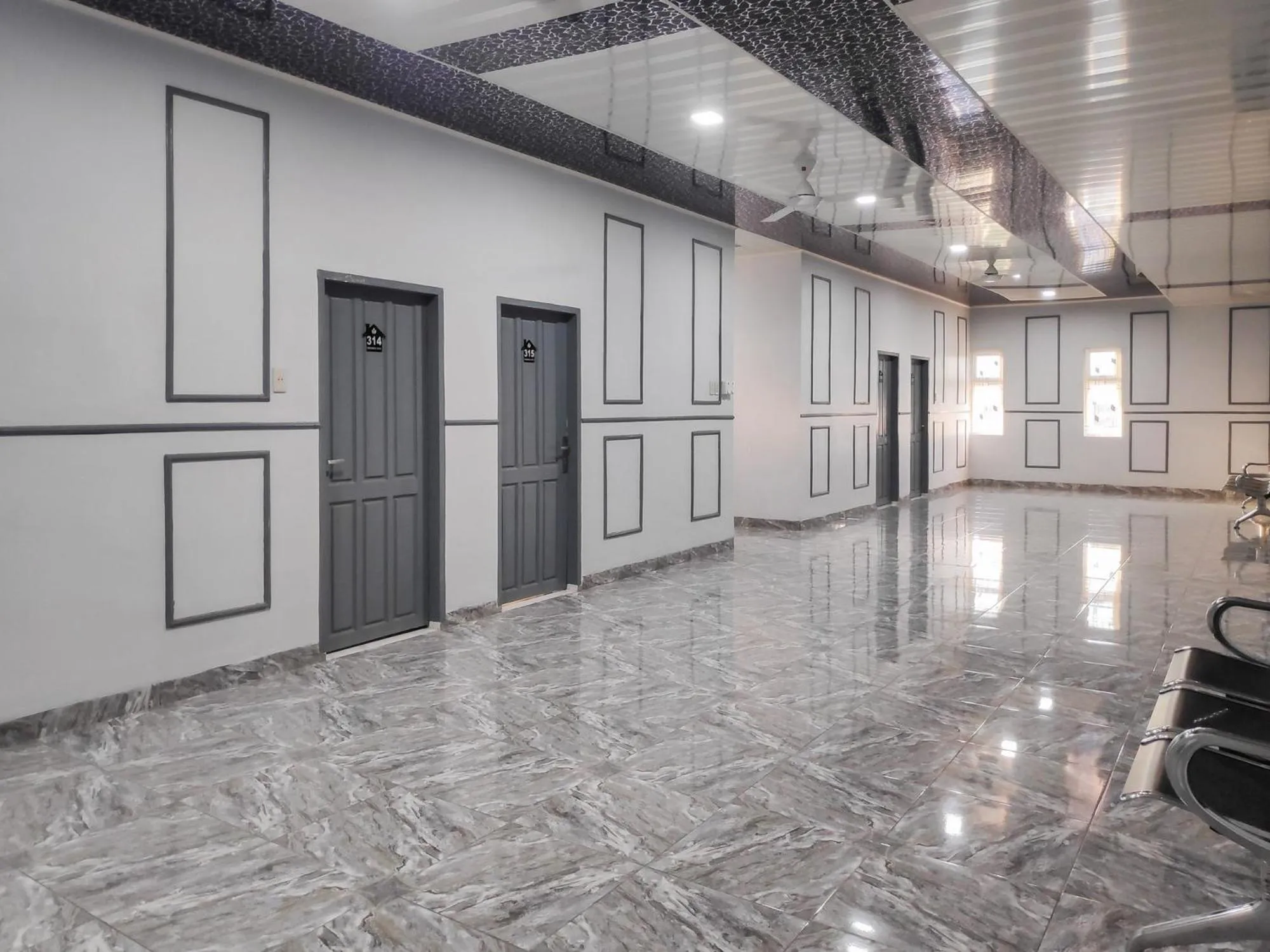 Property building in RedDoorz at Perdagangan Simalungun