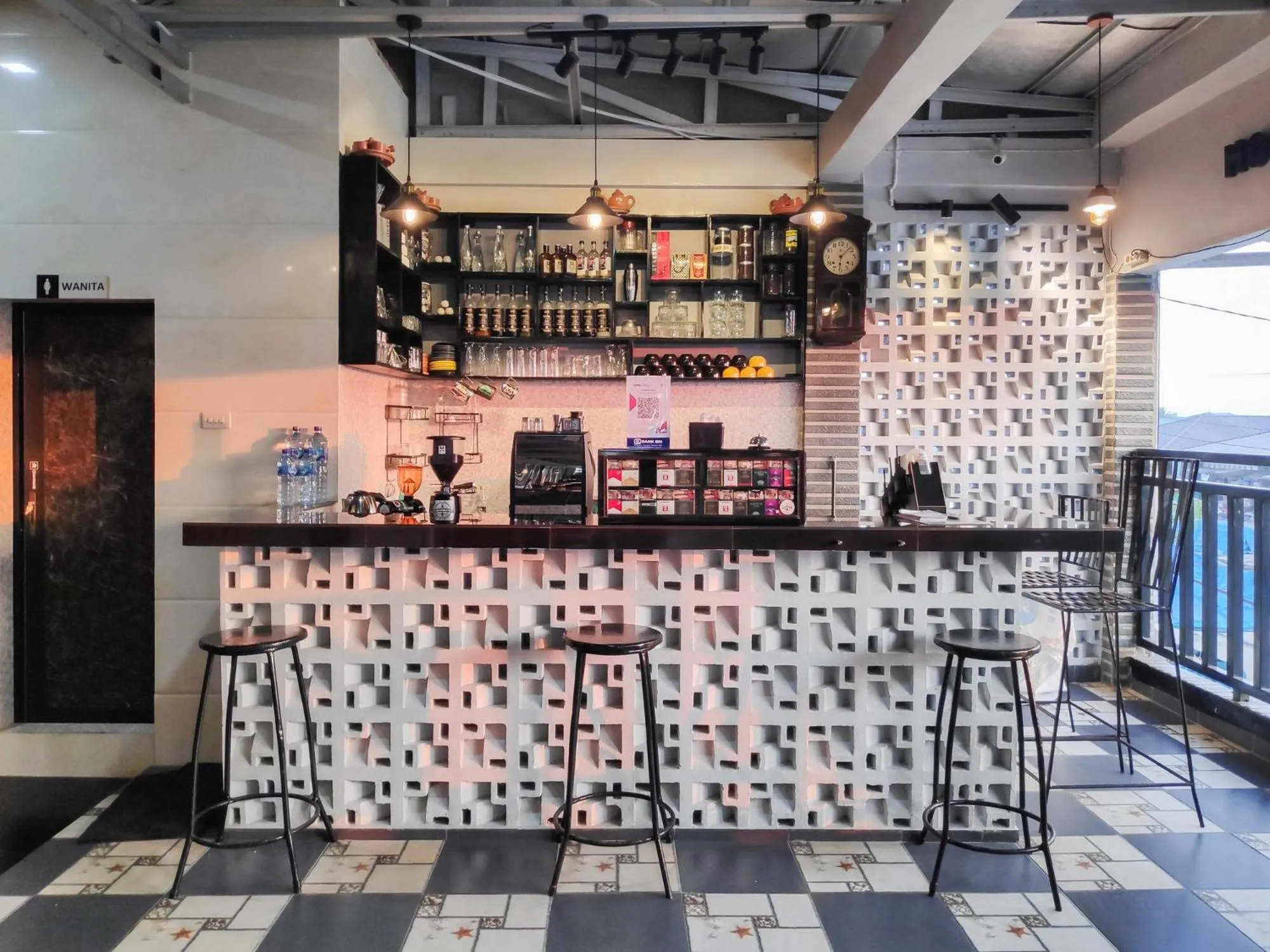 Lounge or bar in RedDoorz at Perdagangan Simalungun