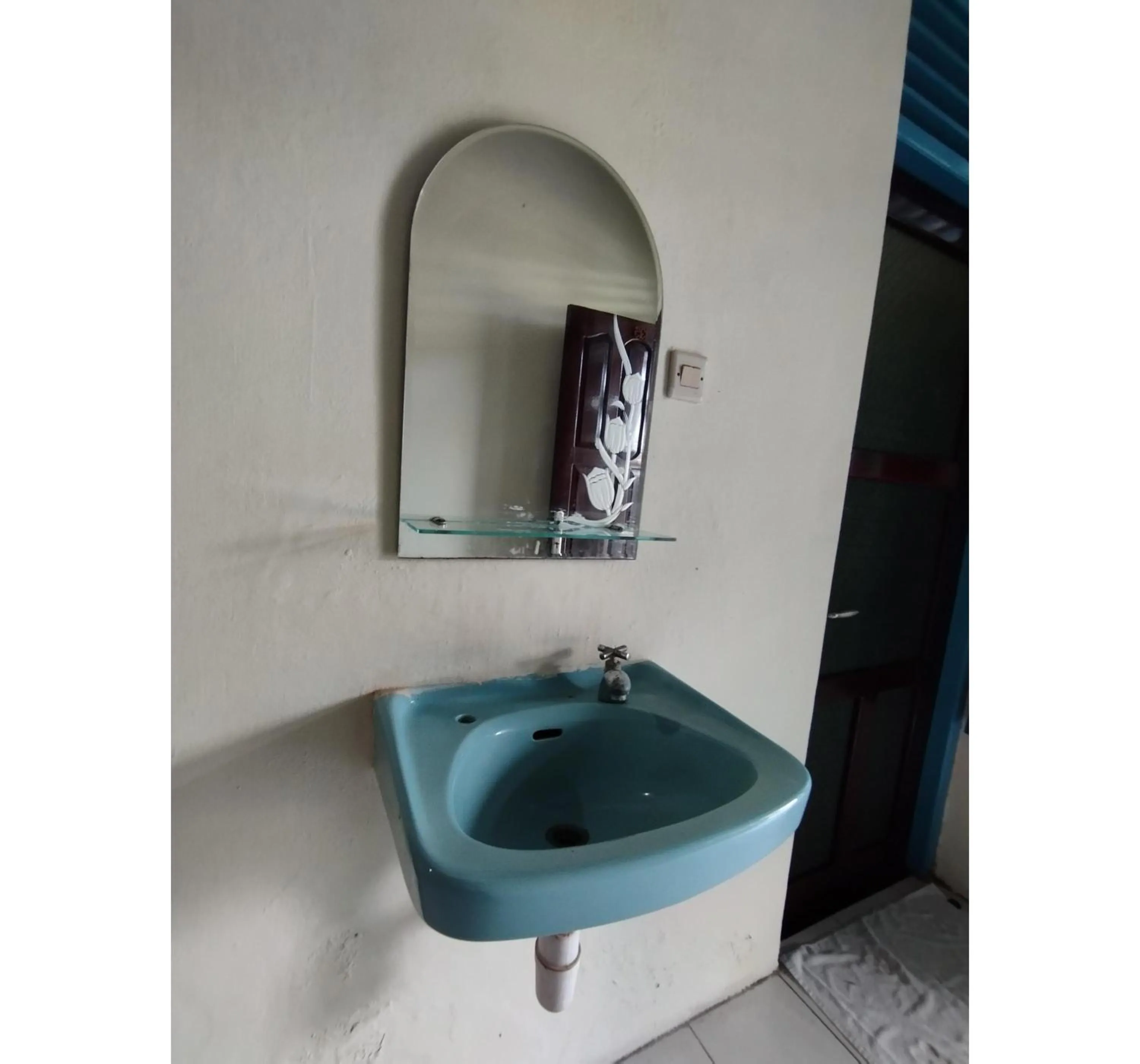 Bathroom in Hotel O Wisma Bunda Syariah Near Man Pinrang