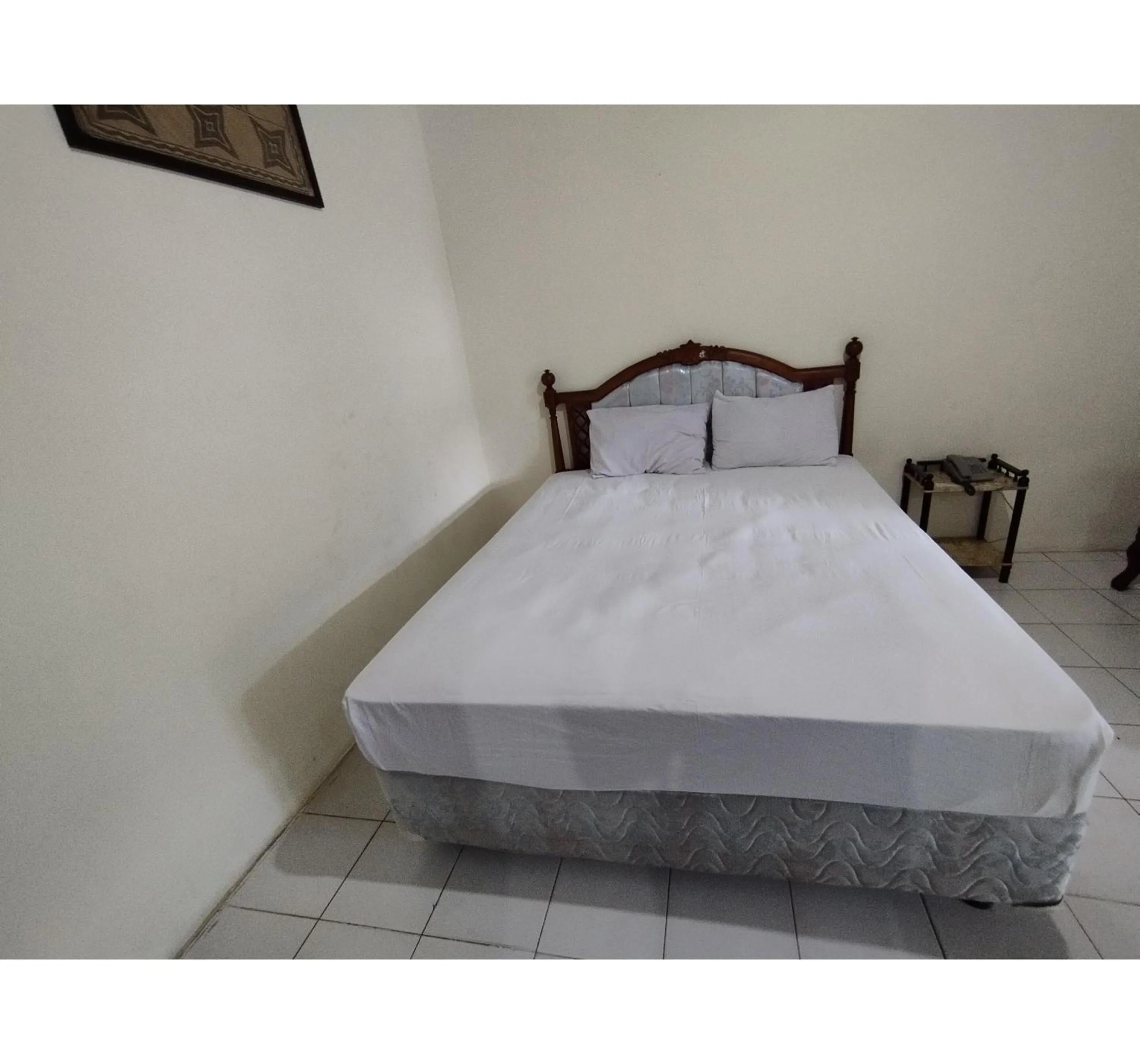 Bedroom, Bed in Hotel O Wisma Bunda Syariah Near Man Pinrang
