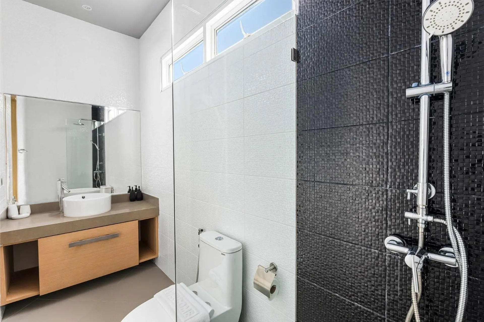 Shower in Villa Sunpao