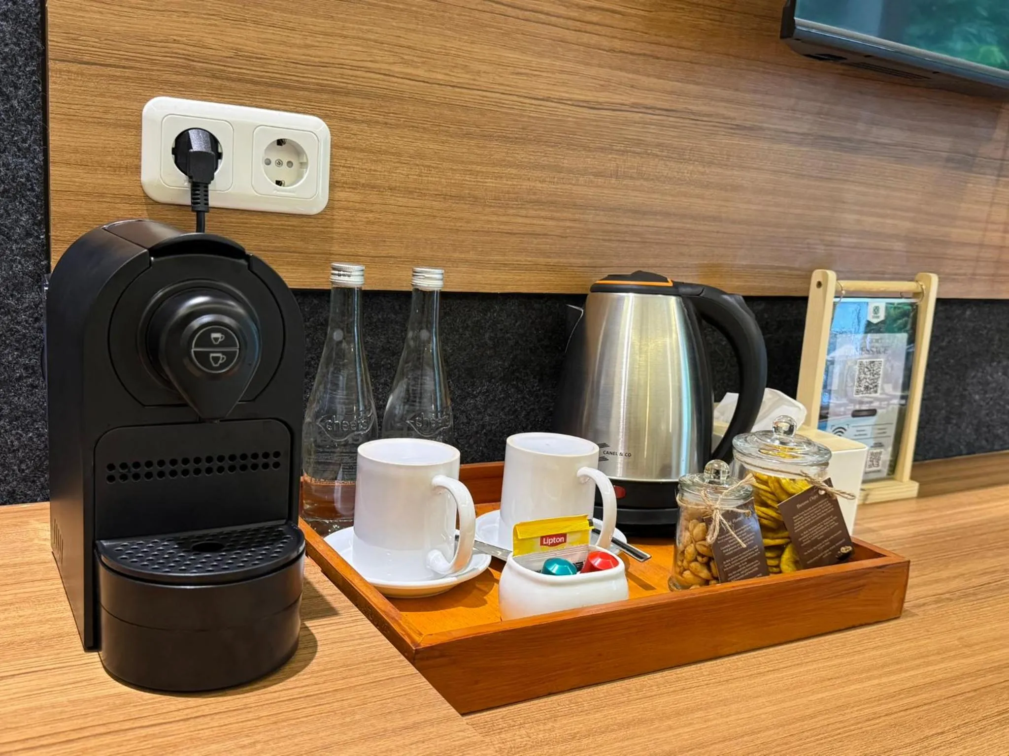 Coffee/tea facilities in Casa Wina Kuta by The Wina Resorts