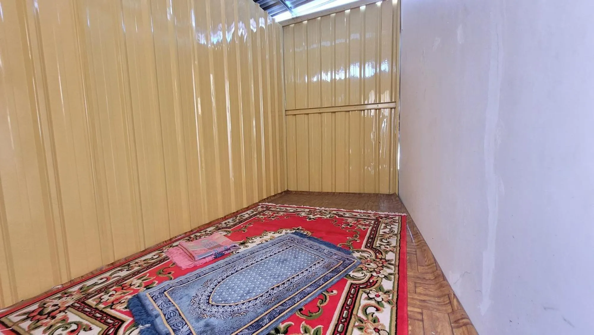 Property building in Urbanview Le Reno Inn Wirobrajan by RedDoorz