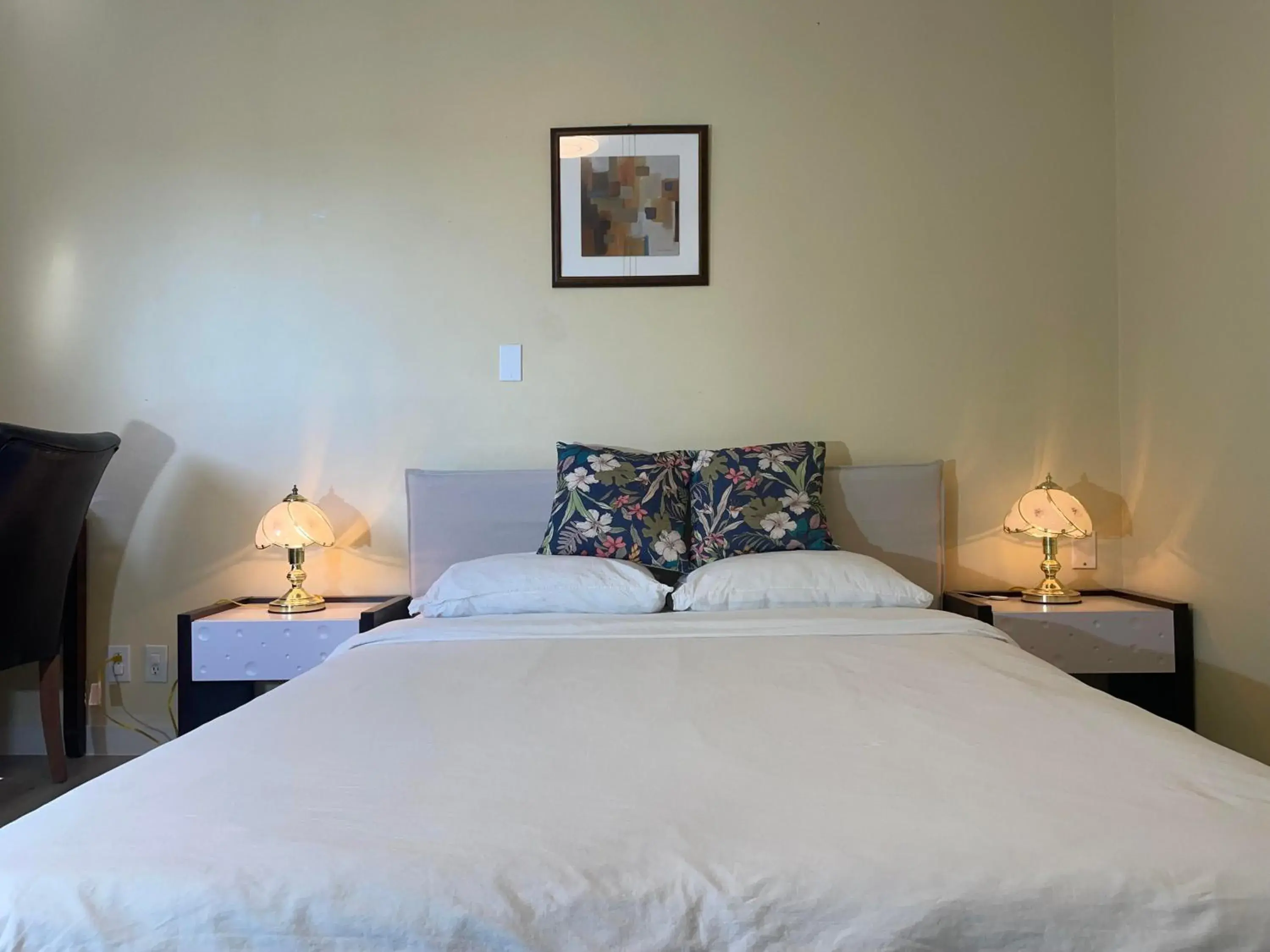 New Master room & private washroom 203 New Master room & private washroom 203