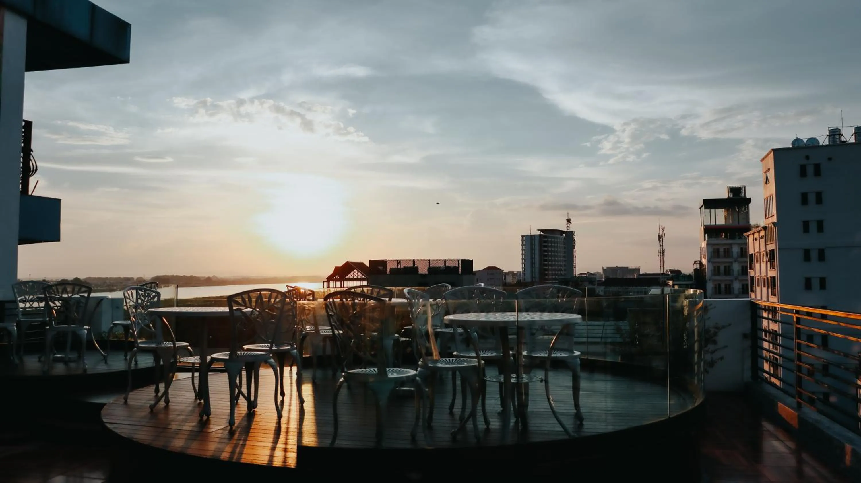 Day in Riverside Hotel