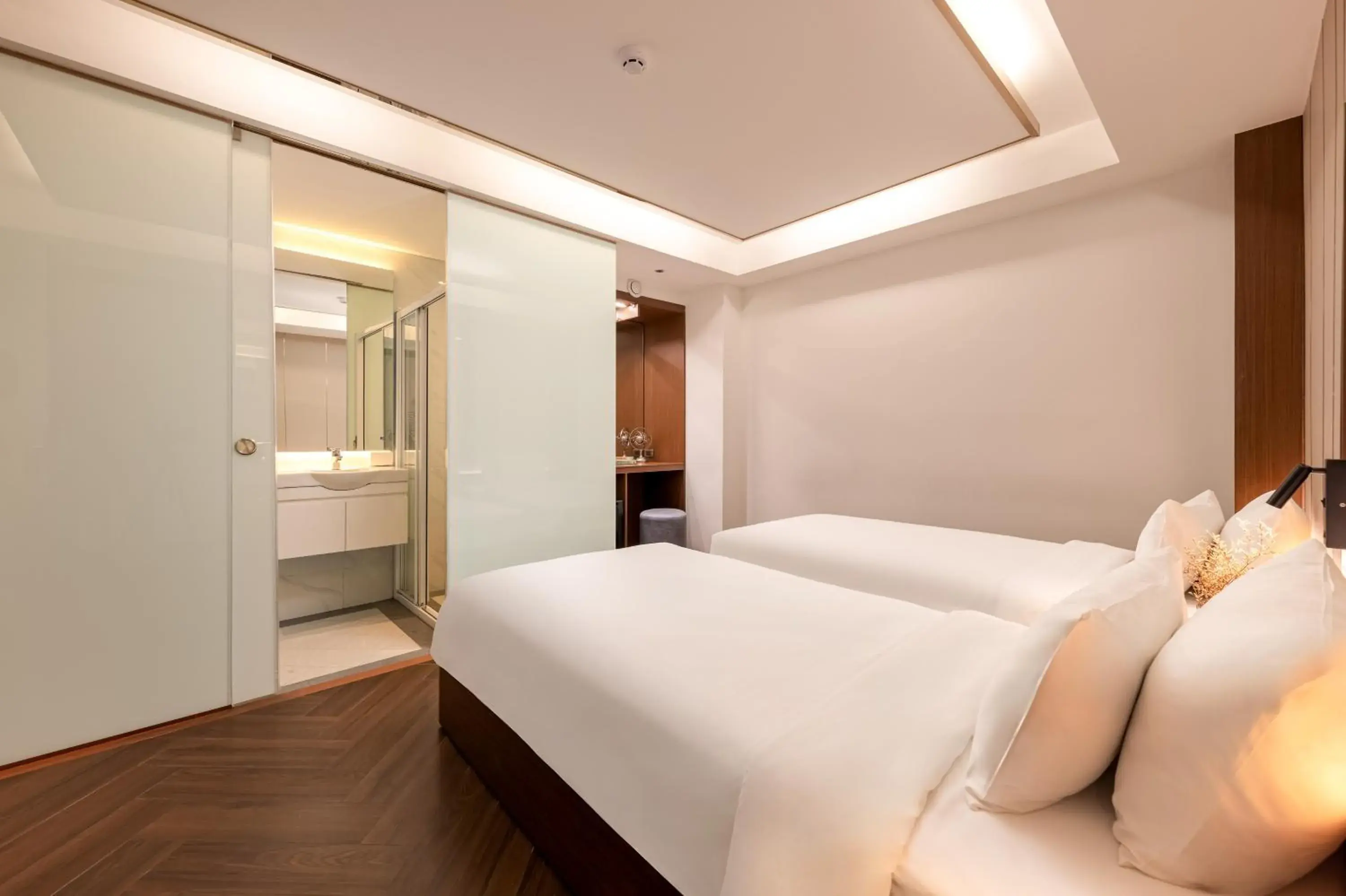 Twin Room - No Window in Riverside Hotel Twin Room - No Window in Riverside Hotel