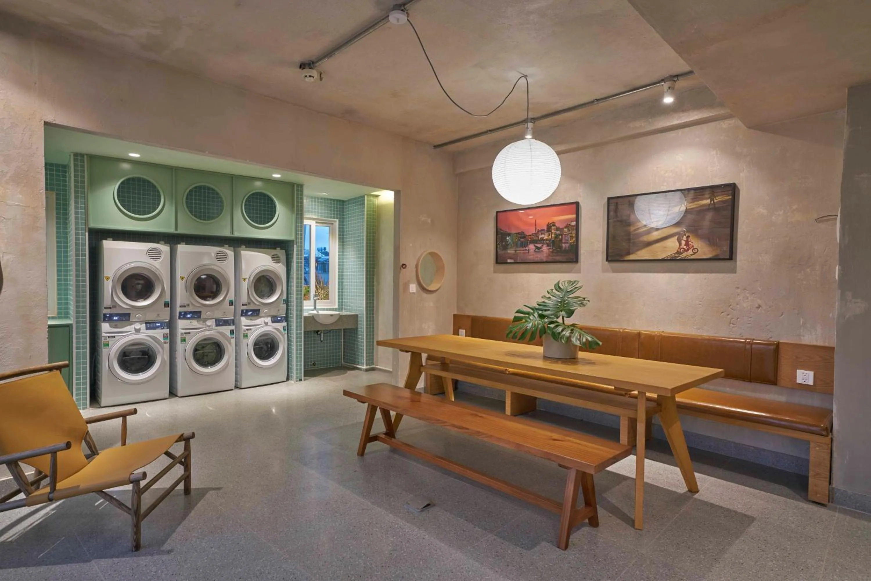 washing machine in Express by M Village Phạm Ngũ Lão