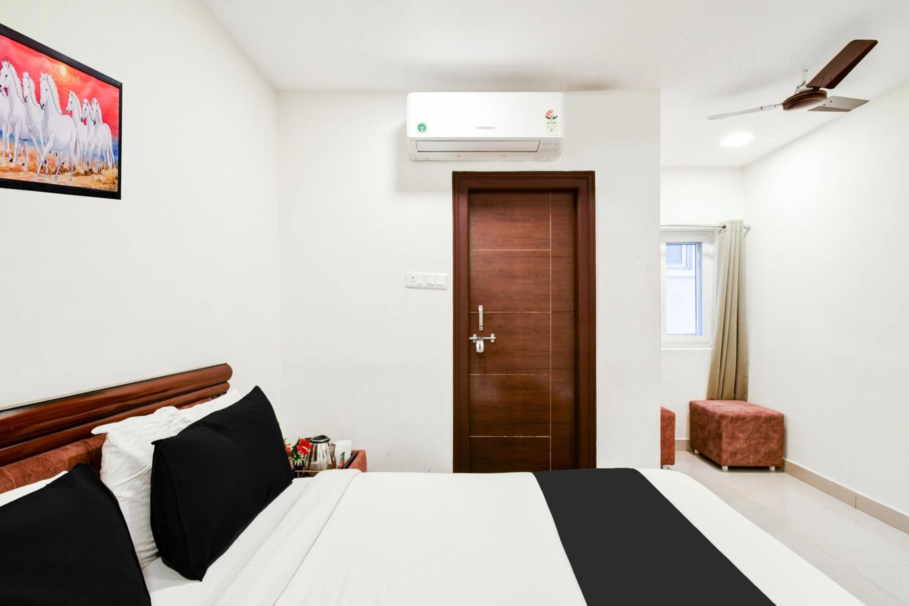 Bedroom, Bed in Super Collection O Madhapur