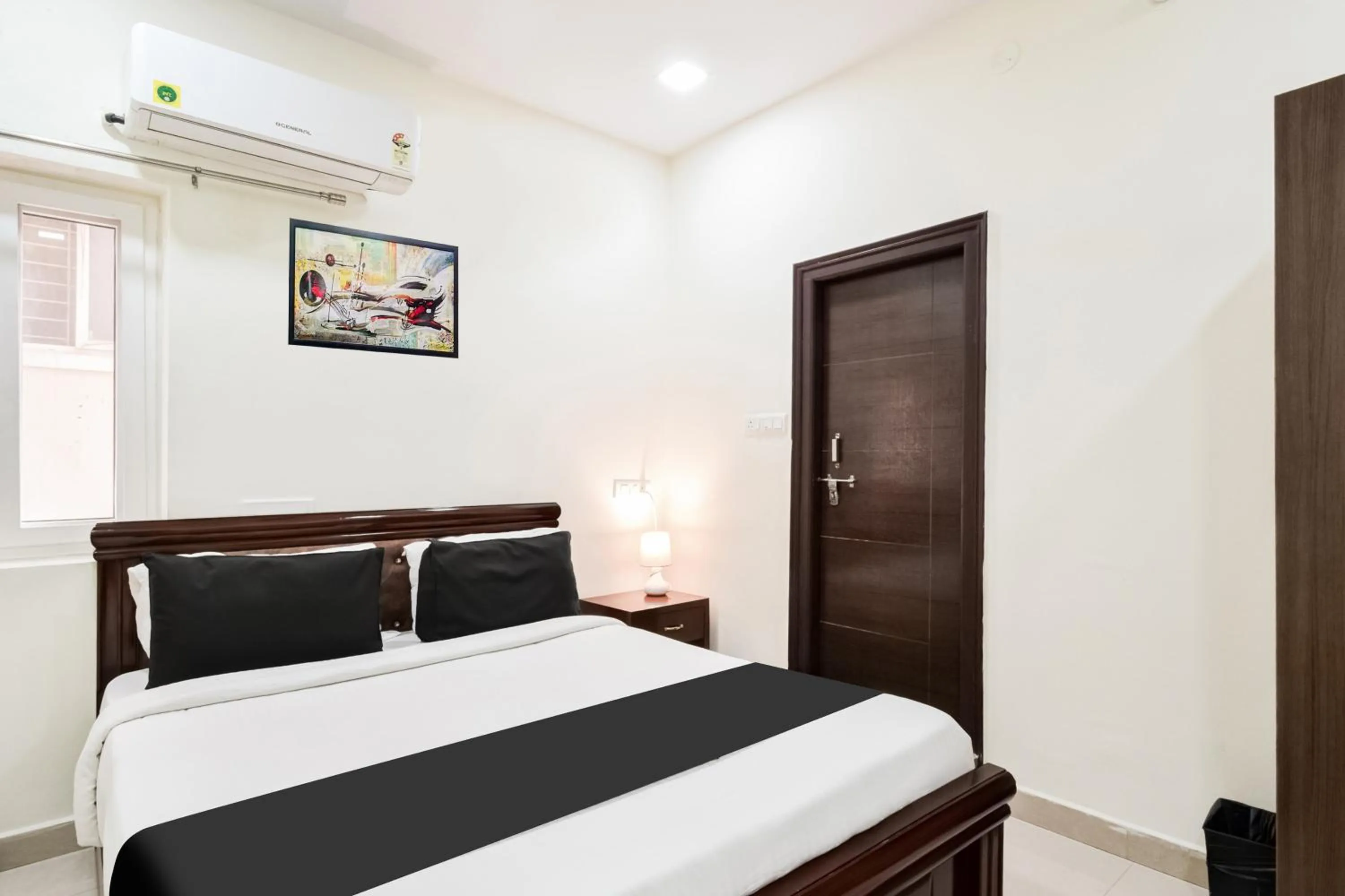 Bedroom, Bed in Super Collection O Madhapur