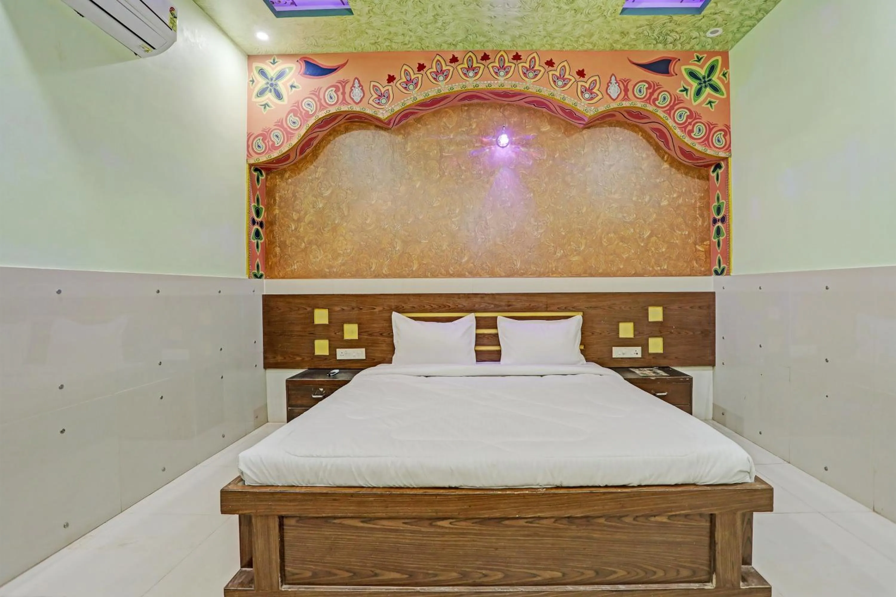 Bedroom in Collection O MG Hotel & Resturant