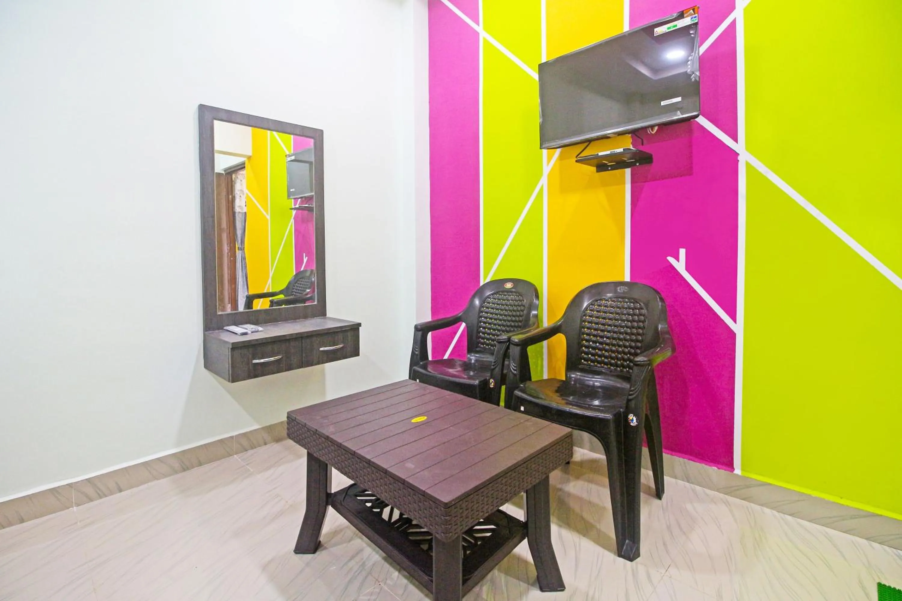 Bedroom in OYO Flagship Hotel Mh31