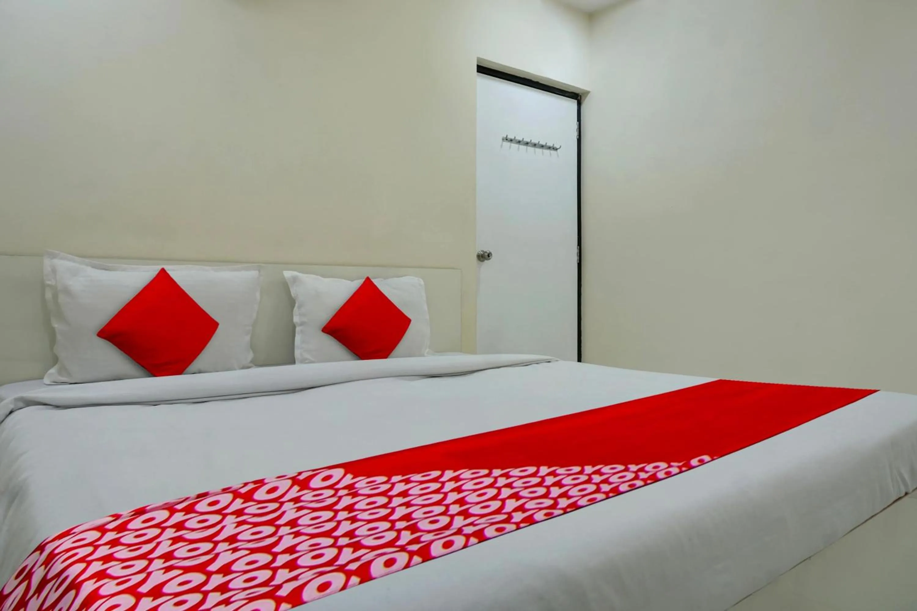 Bedroom, Bed in Hotel O Happy Homely Stay