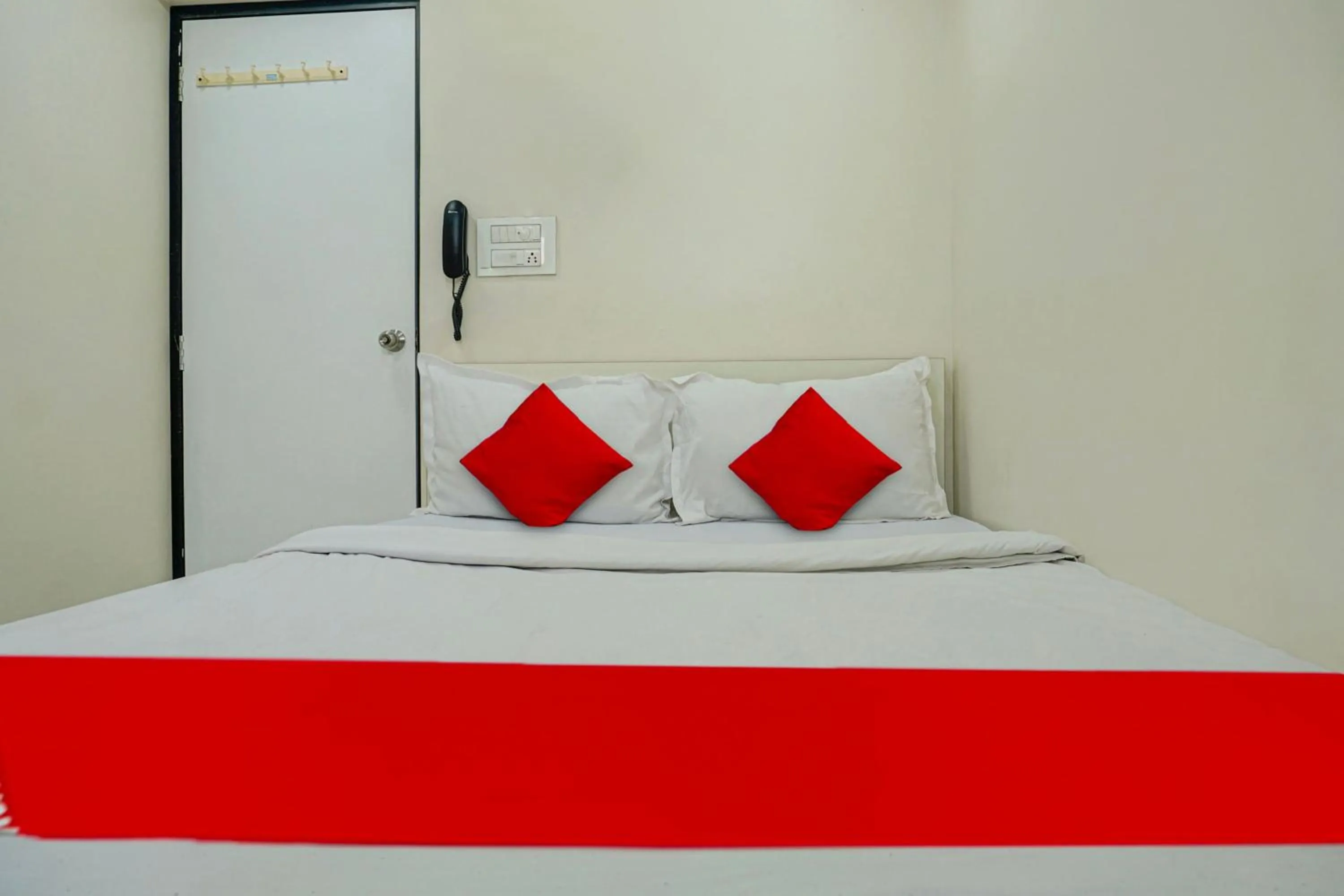 Bedroom, Bed in Hotel O Happy Homely Stay