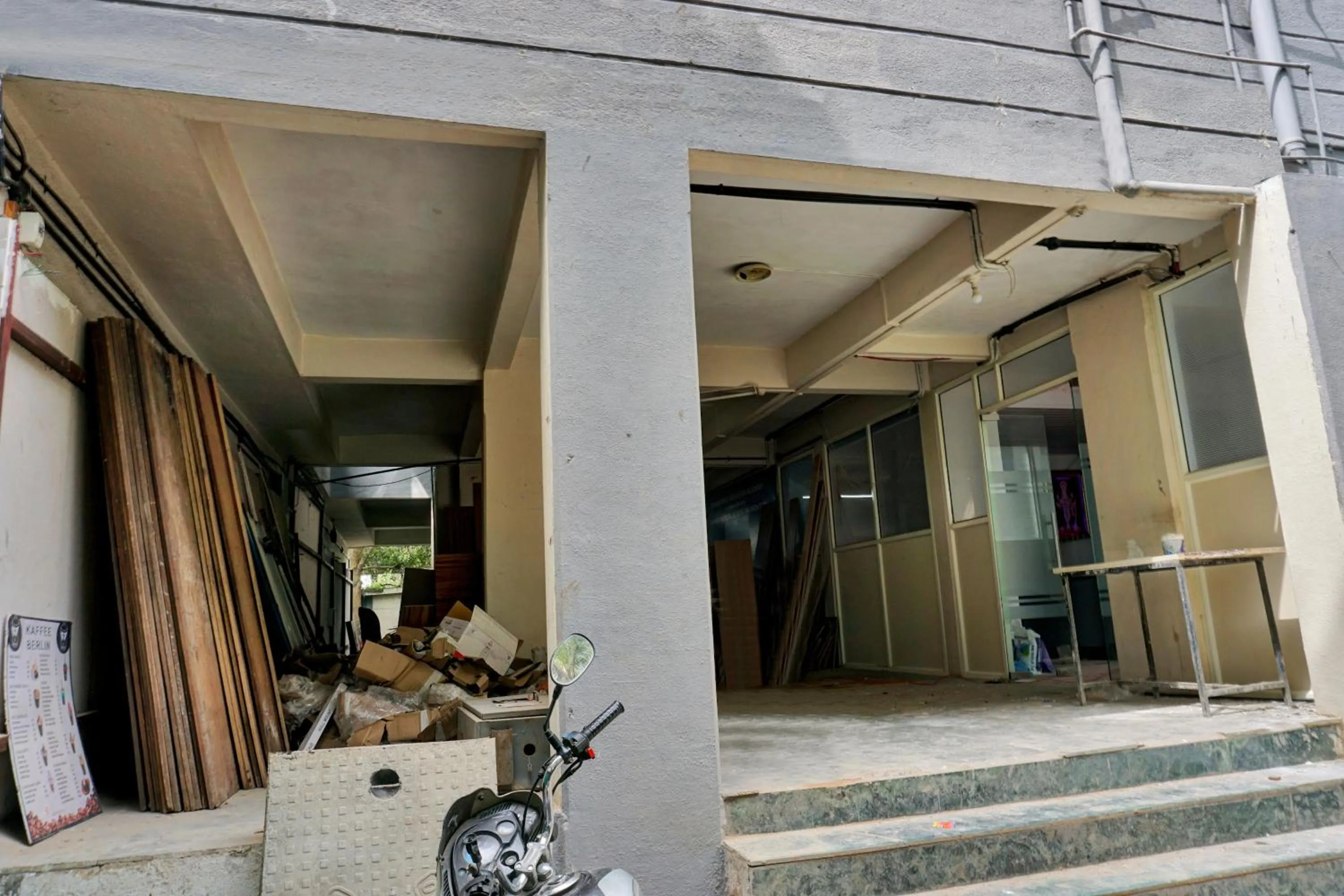 Facade/entrance in Hotel O Aru Sai