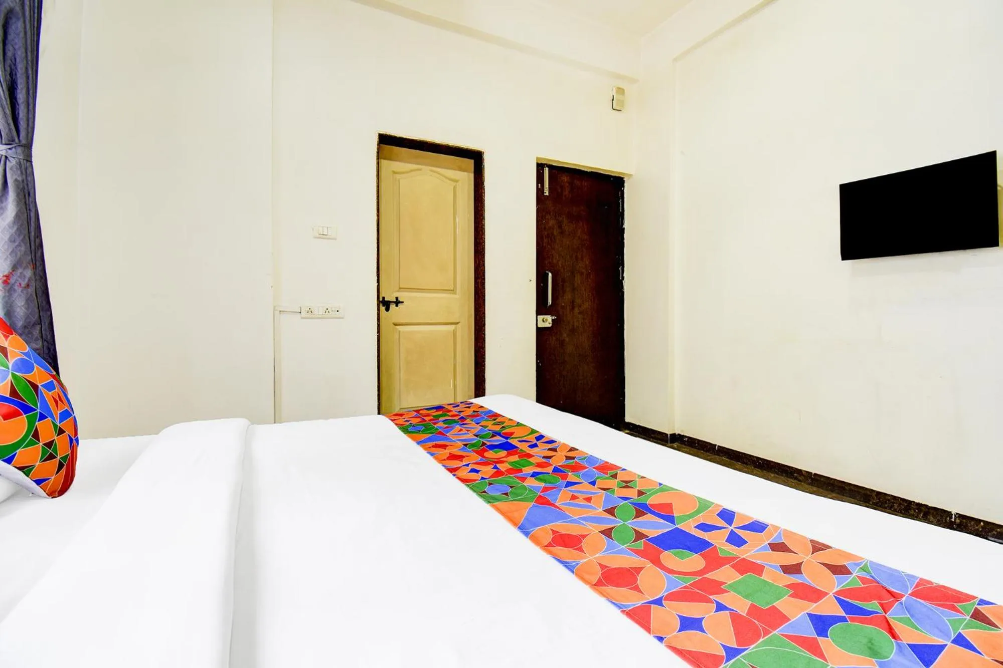 Bed in Via Sahil Residency