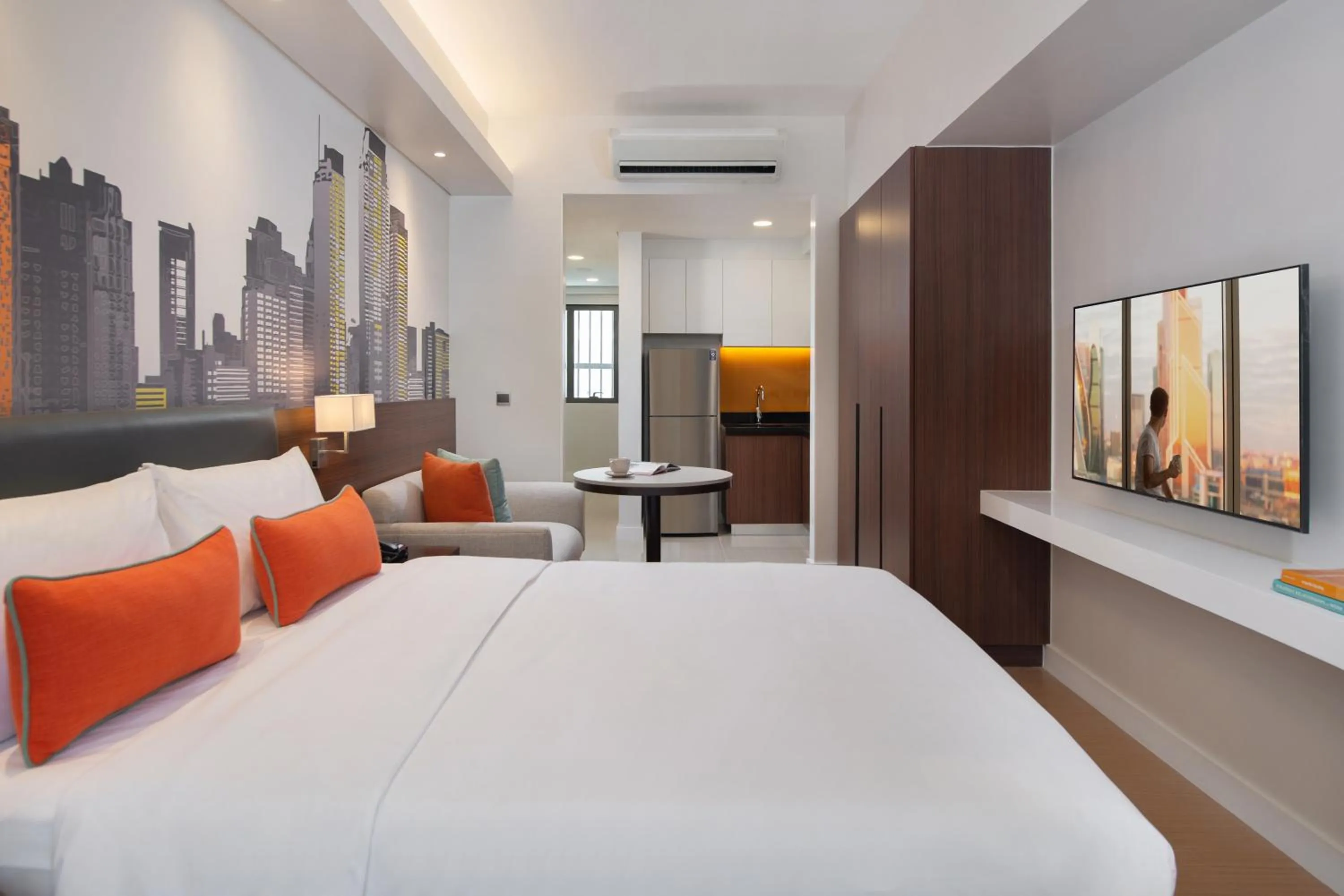 Bed in Citadines Benavidez Makati