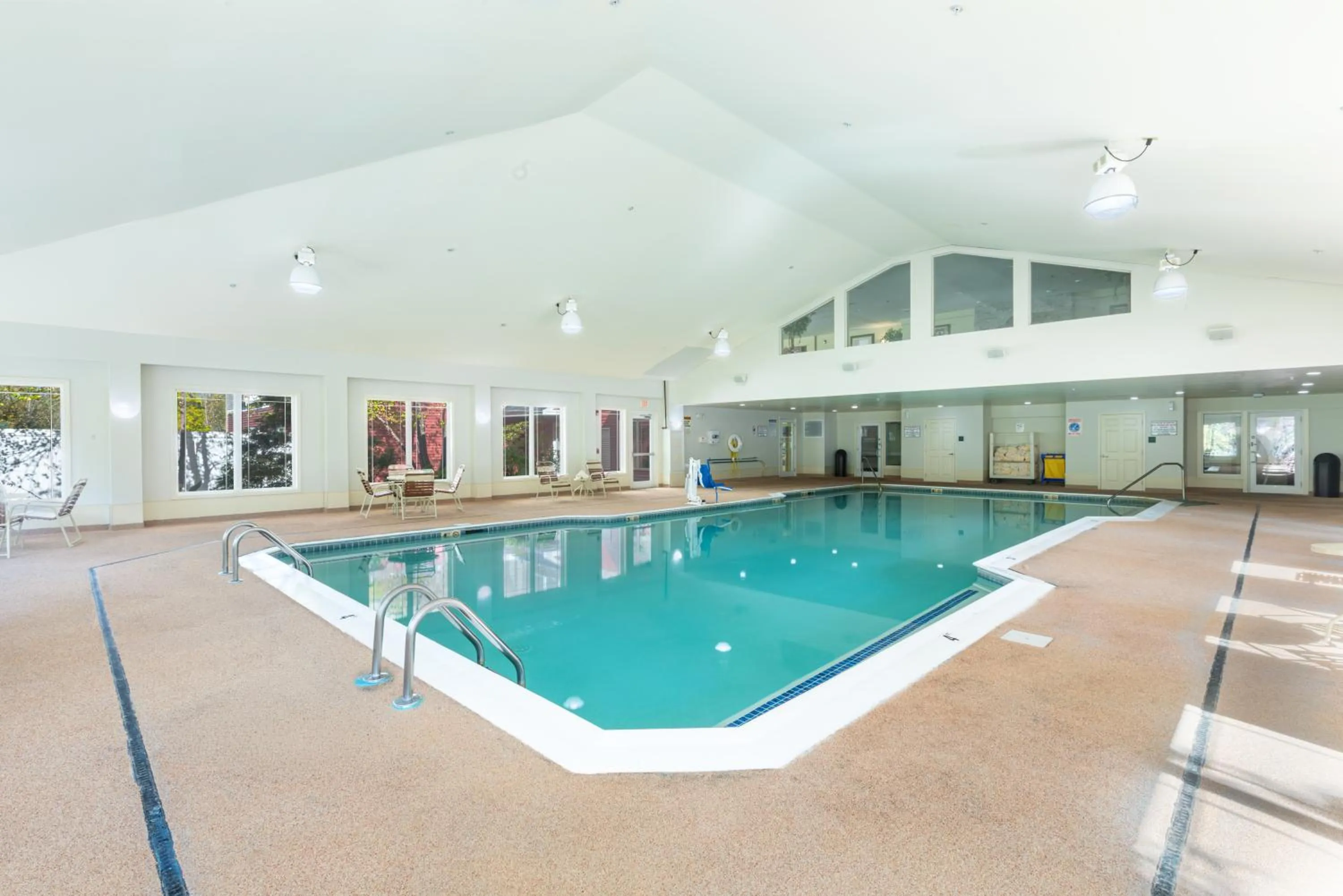 Swimming pool in Berkshire Mountain Lodge
