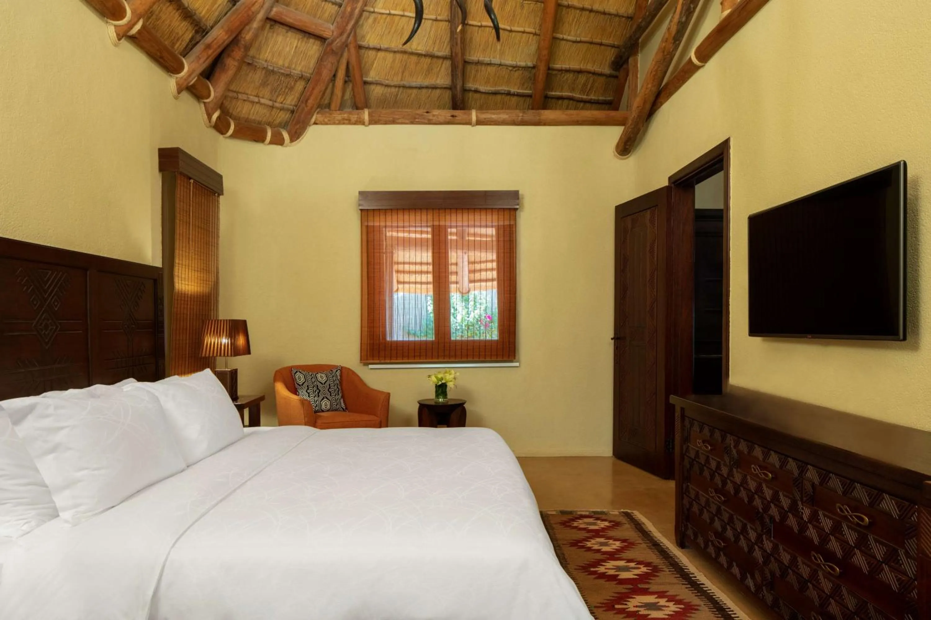 Photo of the whole room, Bed in Nofa Riyadh, A Radisson Collection Resort