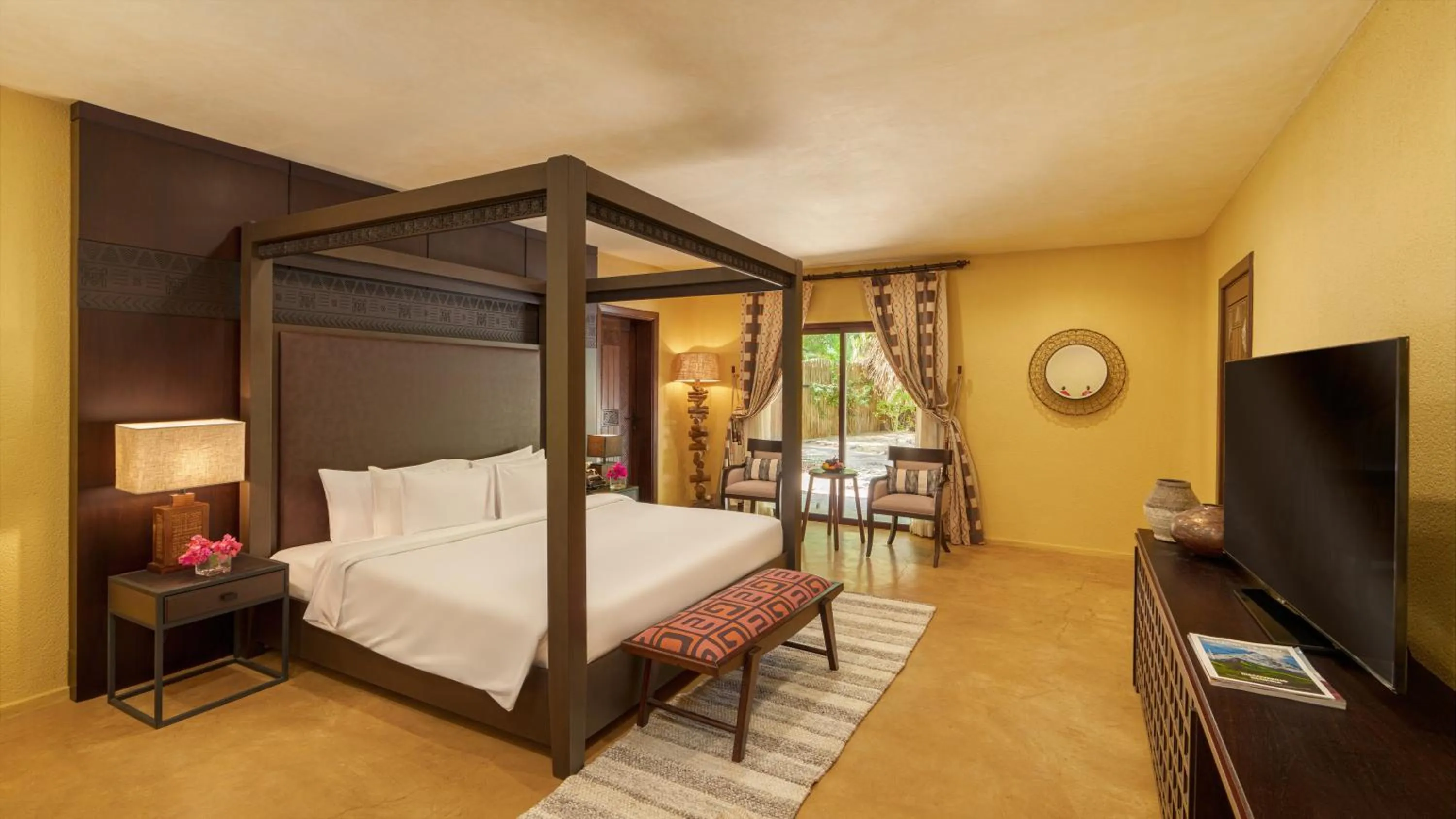 Bedroom, Bed in Nofa Riyadh, A Radisson Collection Resort