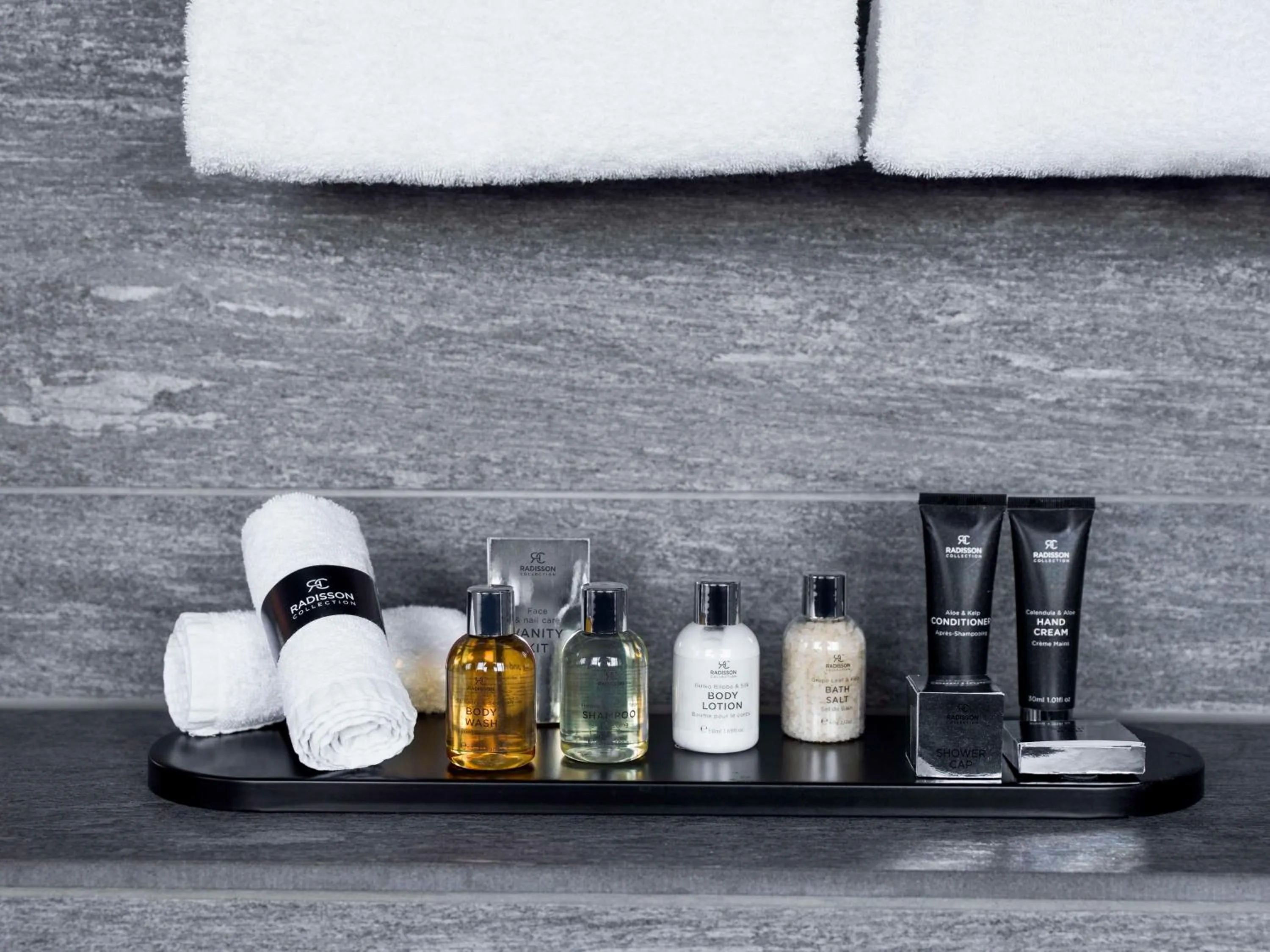 Bathroom in Nofa Riyadh, A Radisson Collection Resort