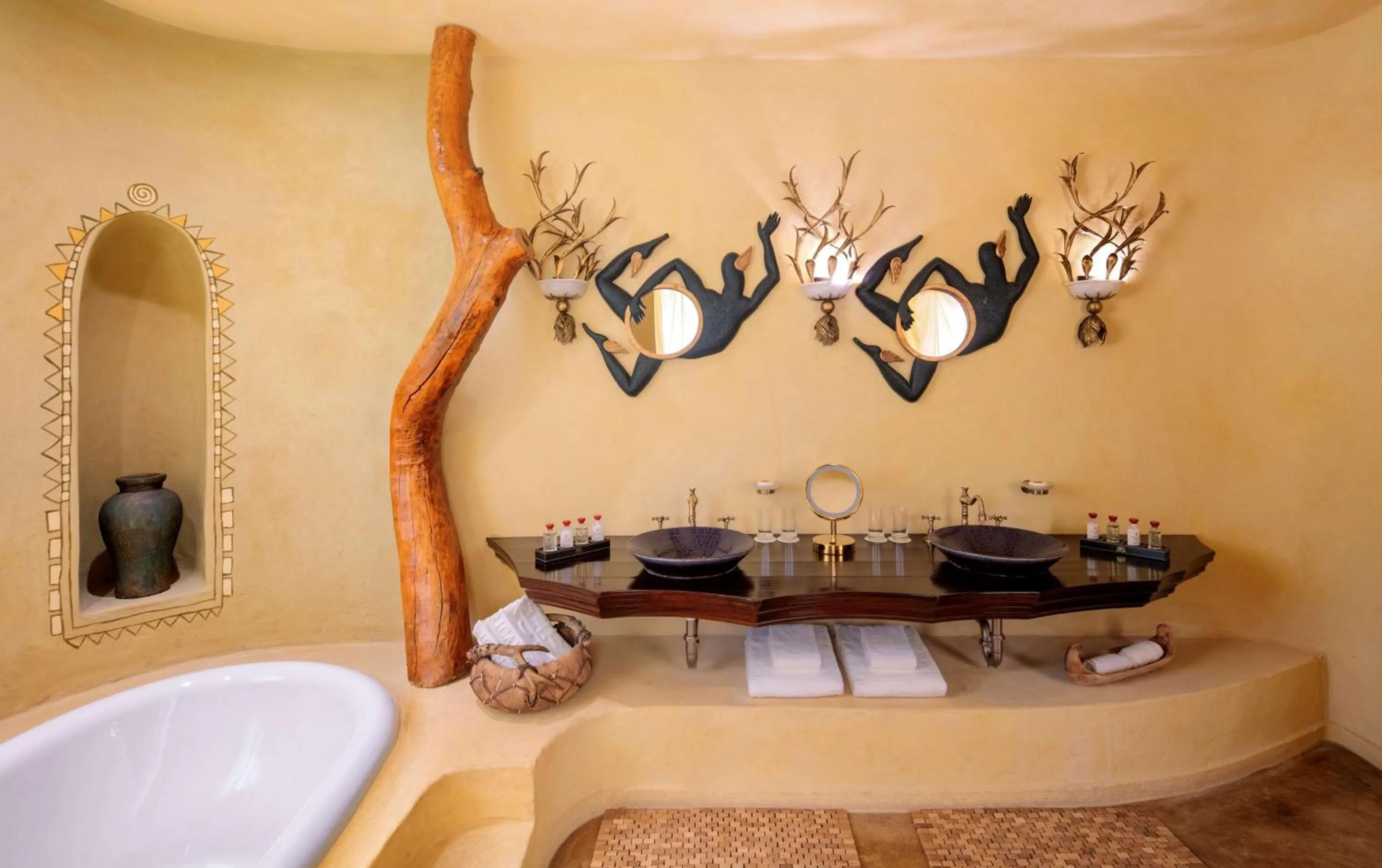 Toilet in Nofa Riyadh, A Radisson Collection Resort