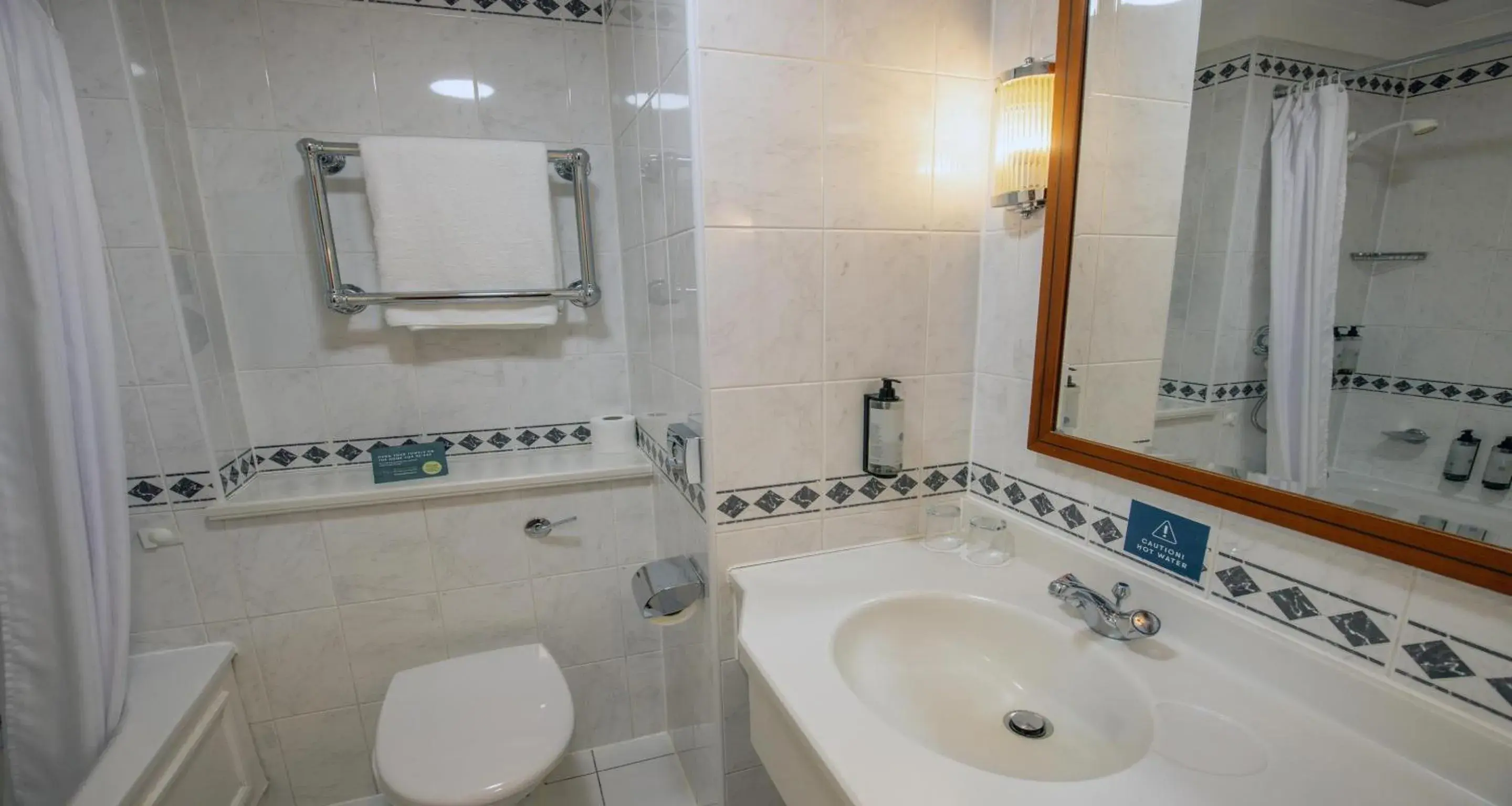 Standard Double Room in Derby Mickleover Hotel, BW Signature Collection Standard Double Room in Derby Mickleover Hotel, BW Signature Collection