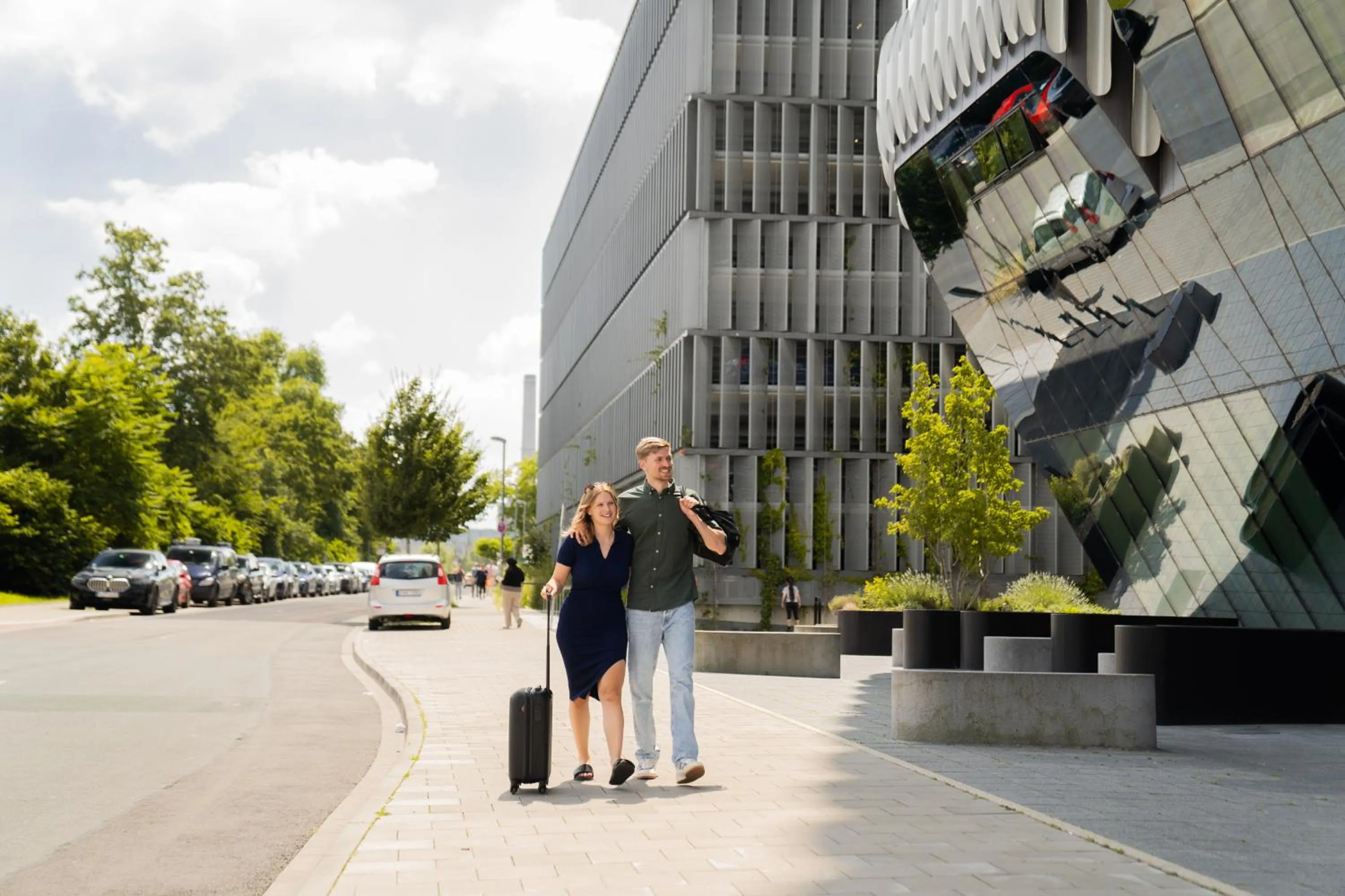 Property building in The Zipper Hotel und Apartments