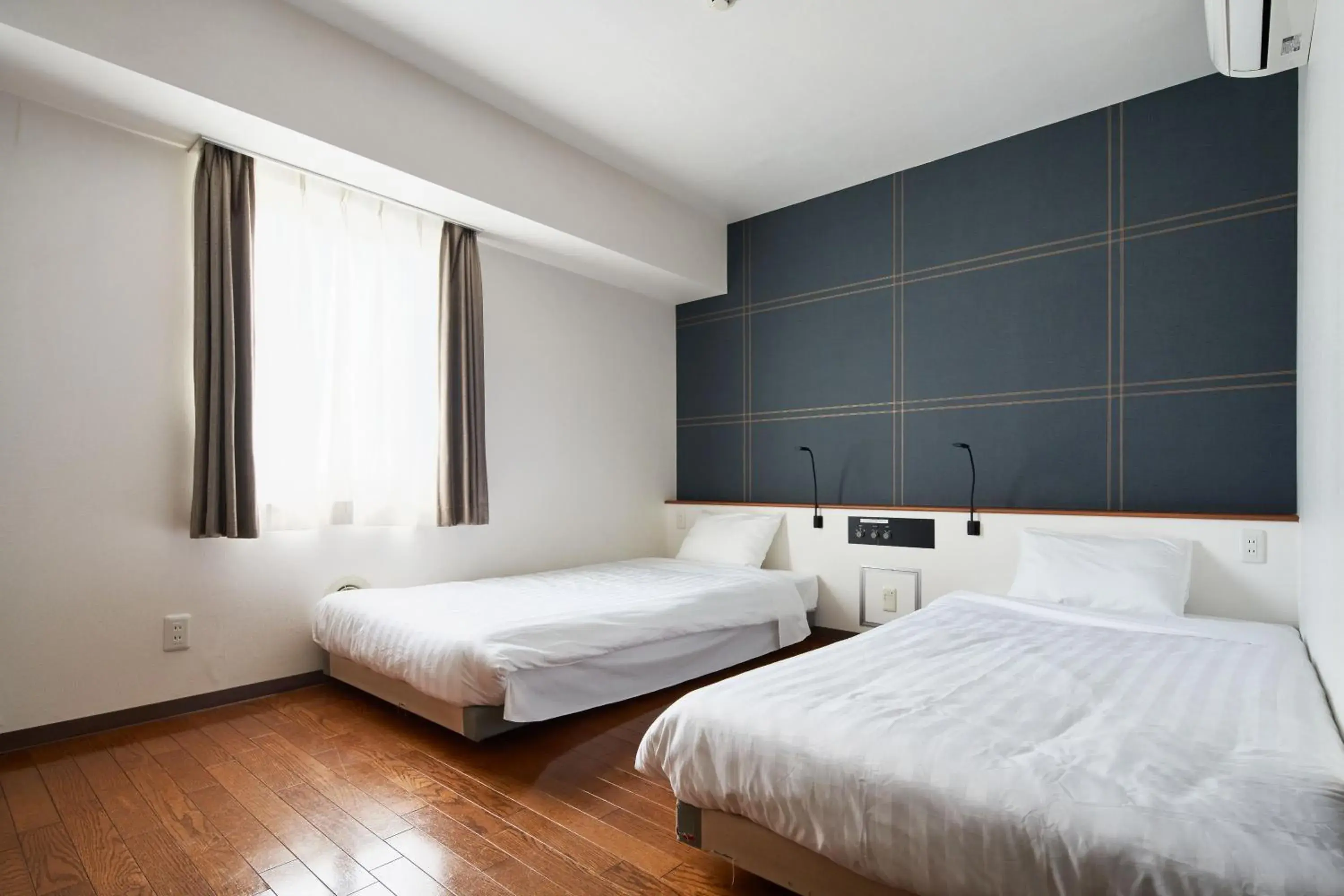 Twin Room - Non-Smoking - No Cleaning for Consecutive Night Stays in TOKIO's HOTEL Twin Room - Non-Smoking - No Cleaning for Consecutive Night Stays in TOKIO's HOTEL