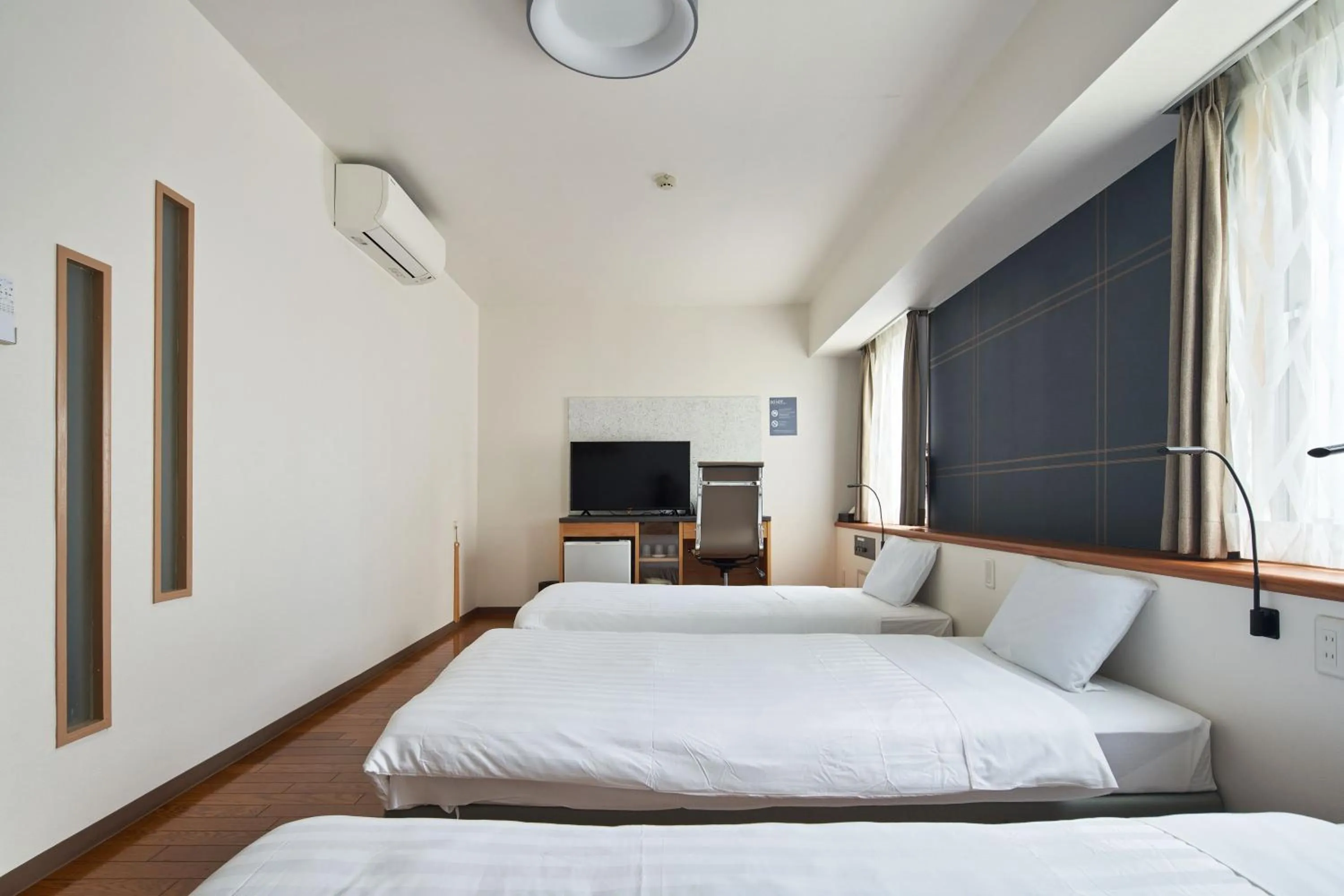 Bed in TOKIO's HOTEL