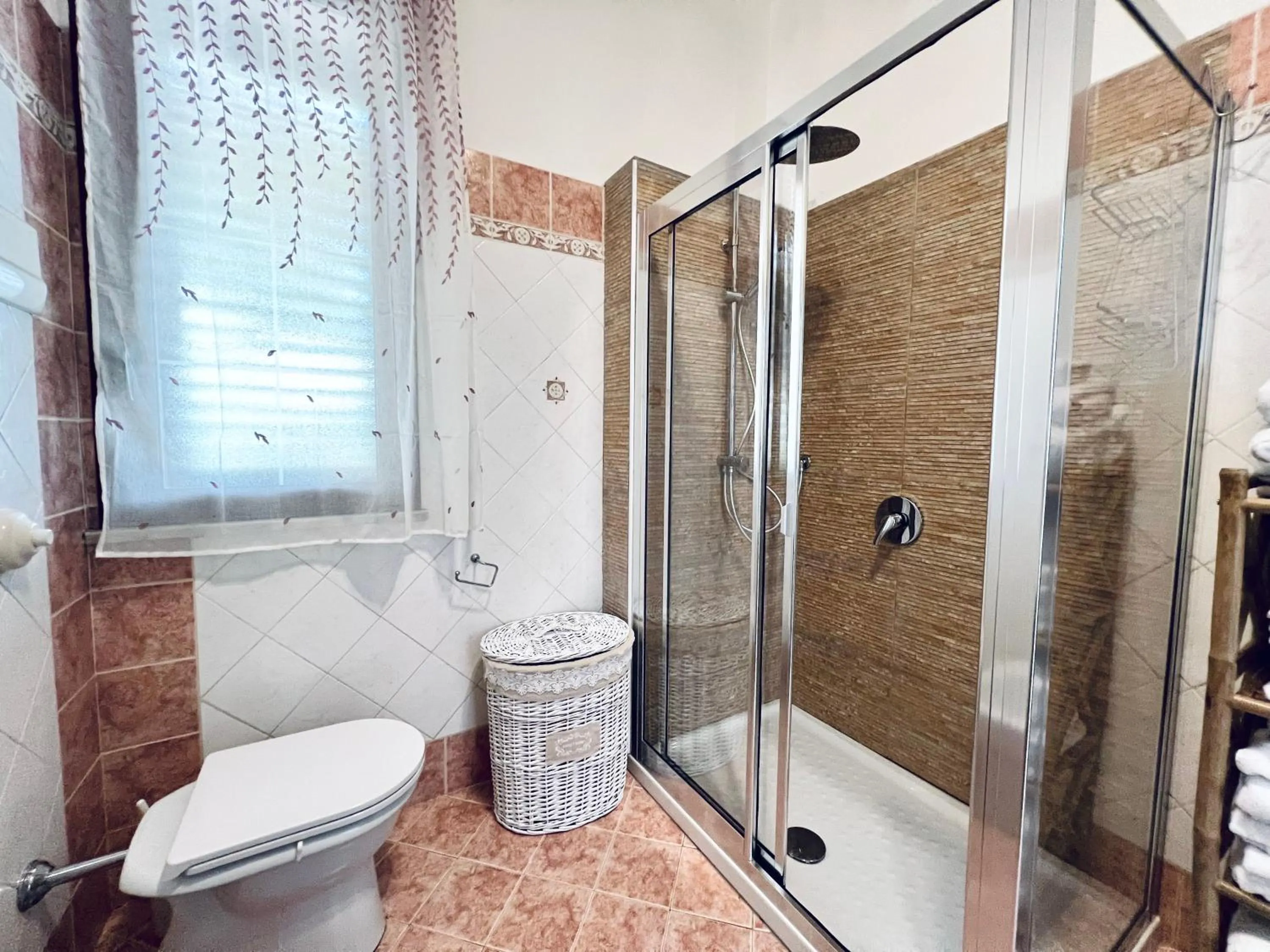 Shower in Villa Genova